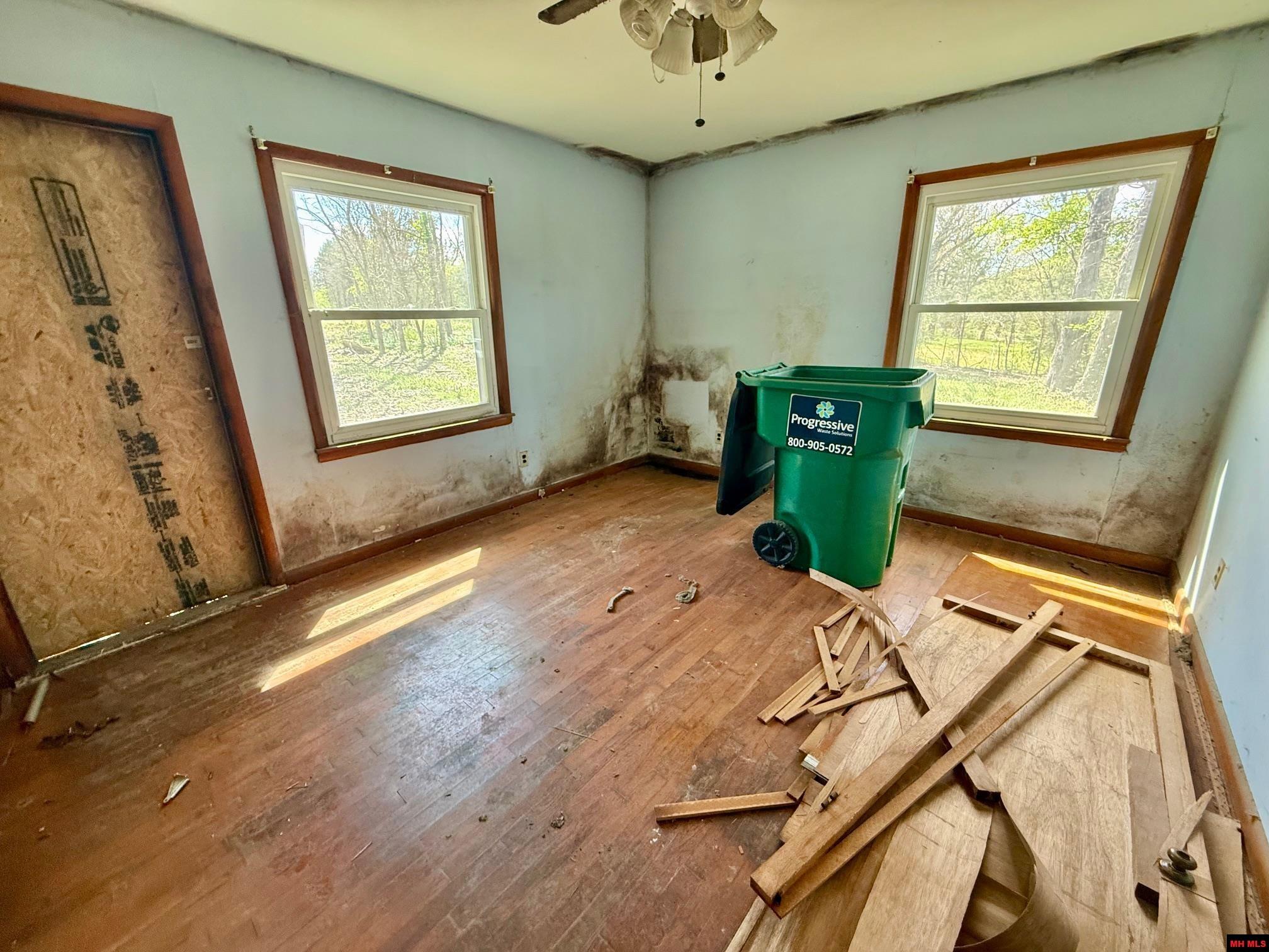 6577 HWY 202 Flippin, AR 72634