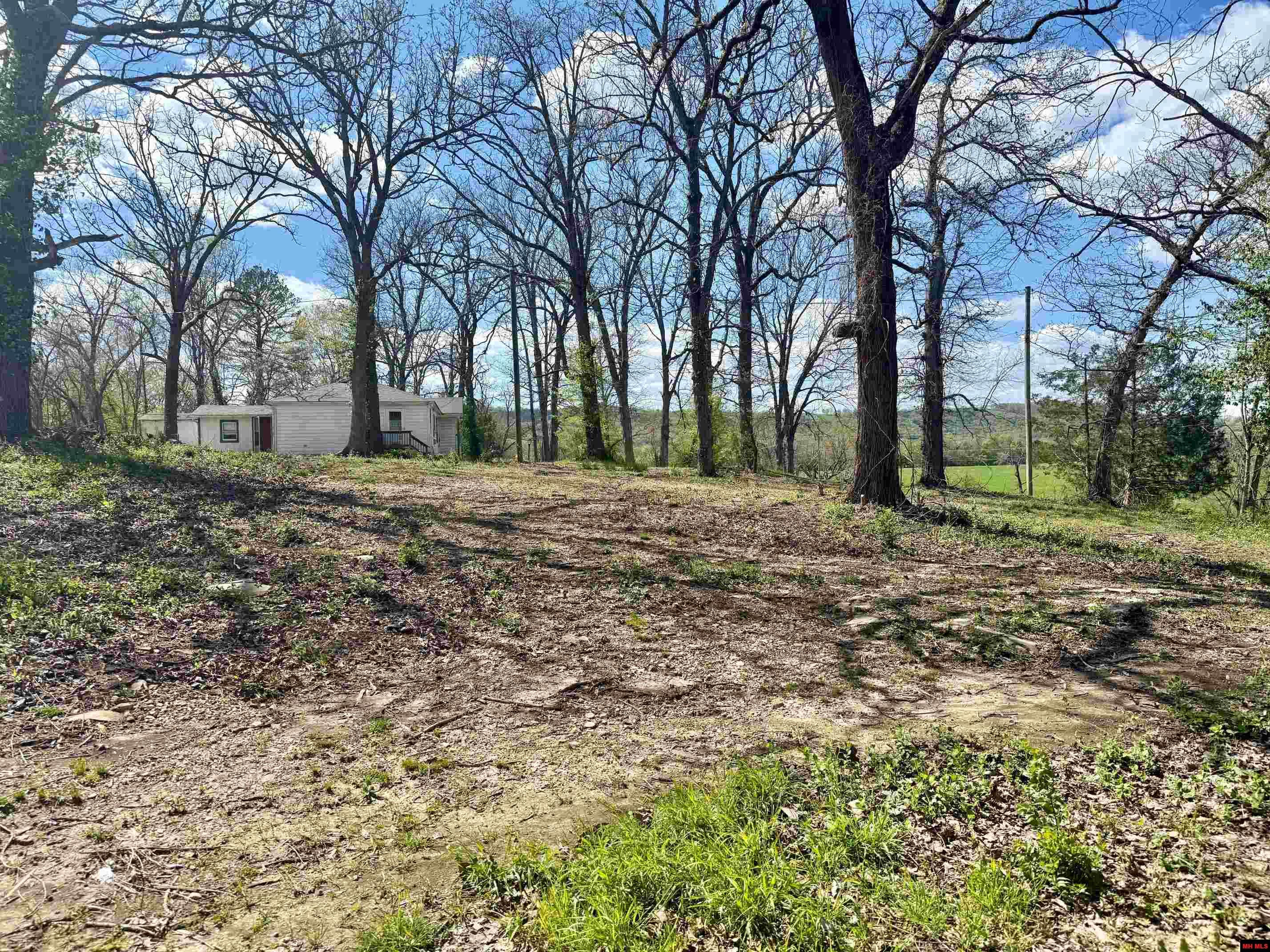 6577 HWY 202 Flippin, AR 72634