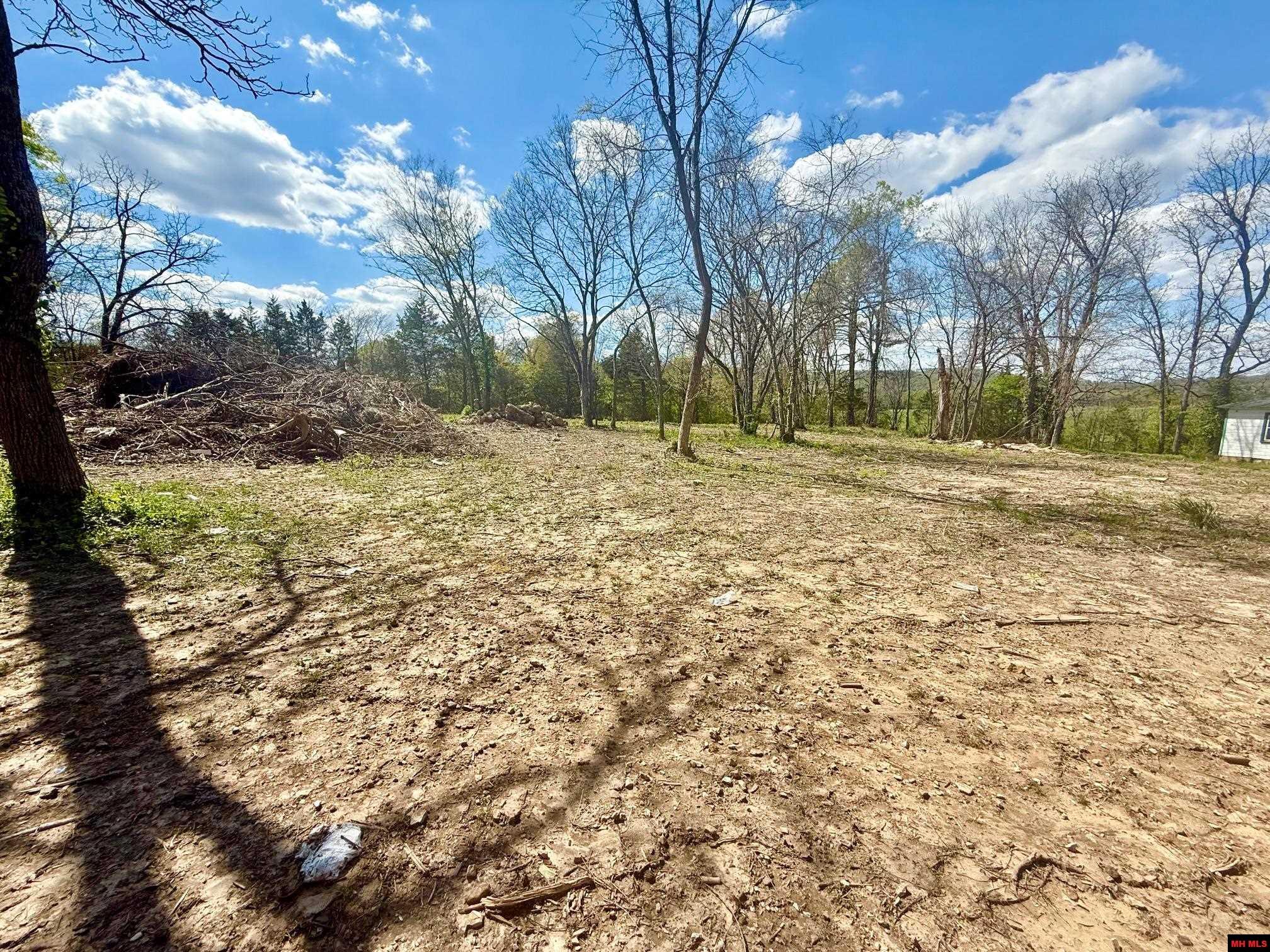 6577 HWY 202 Flippin, AR 72634