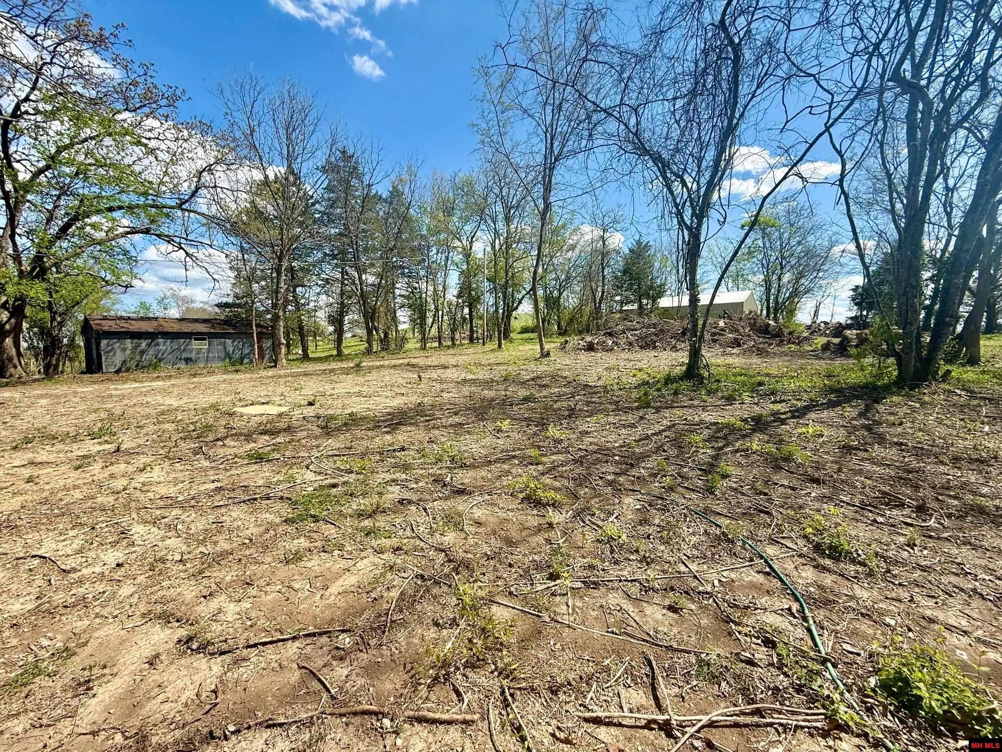 6577 HWY 202 Flippin, AR 72634