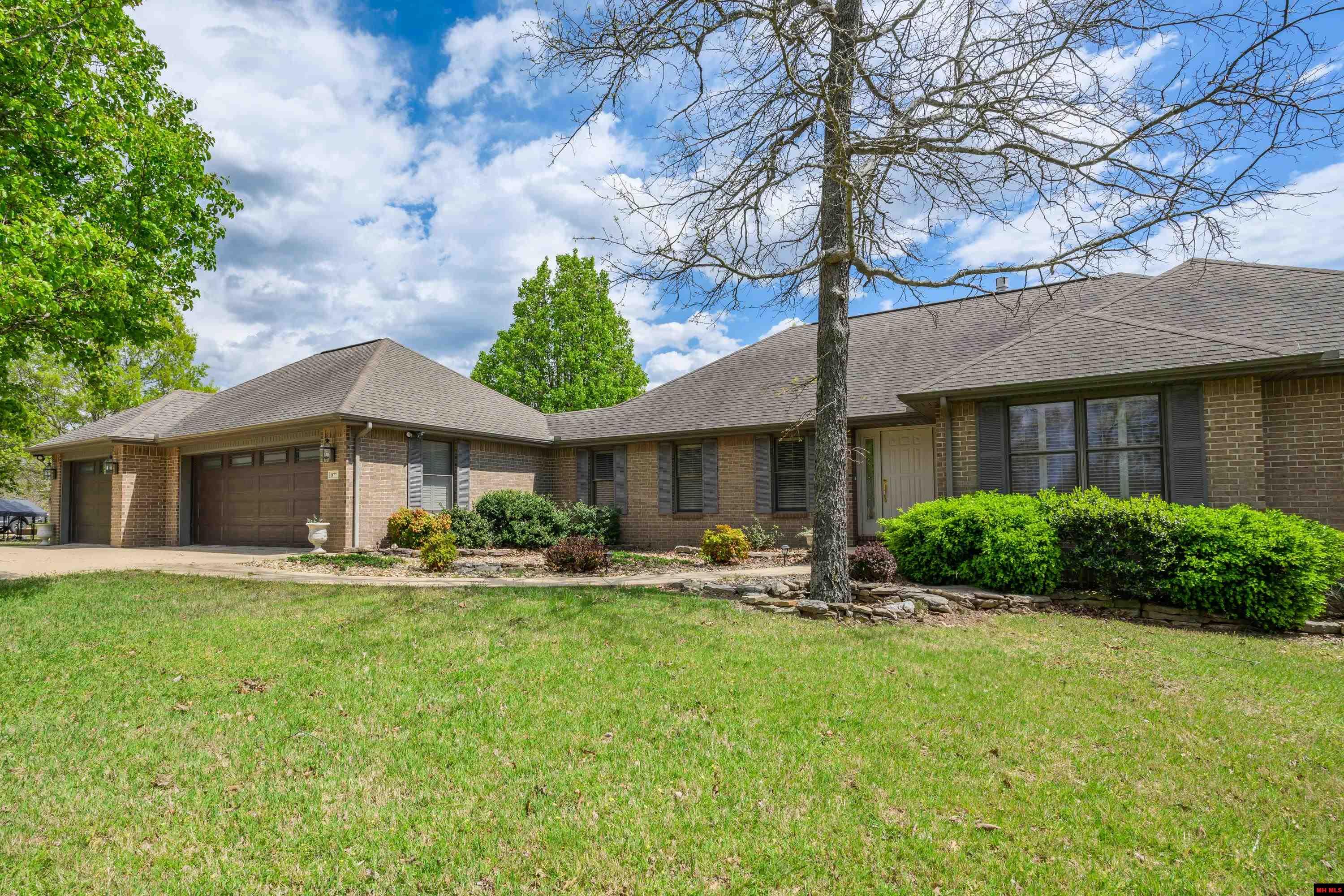 877 LAKE POINT BLUFF | Clarkridge, AR