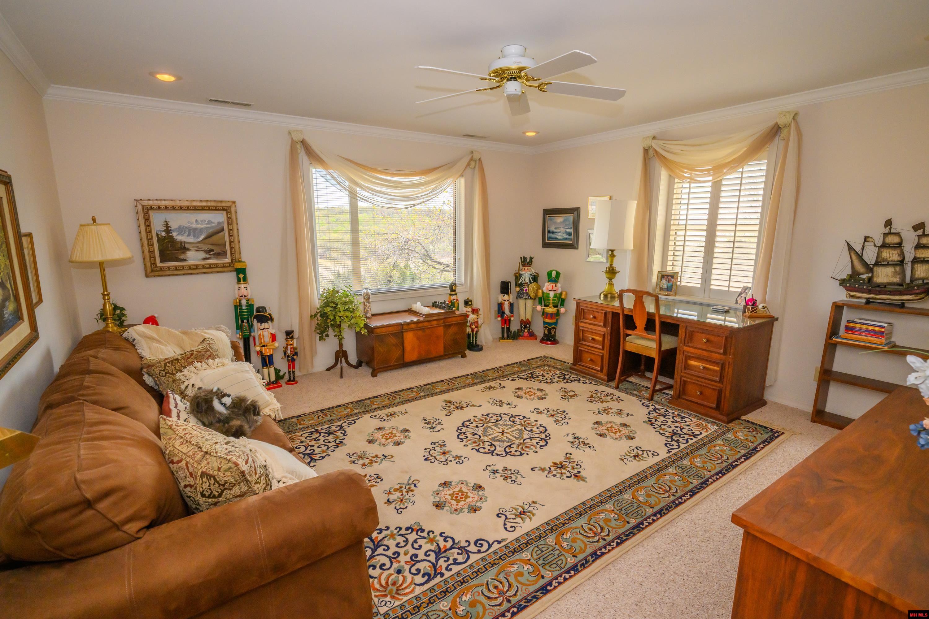 877 LAKE POINT BLUFF Clarkridge, AR