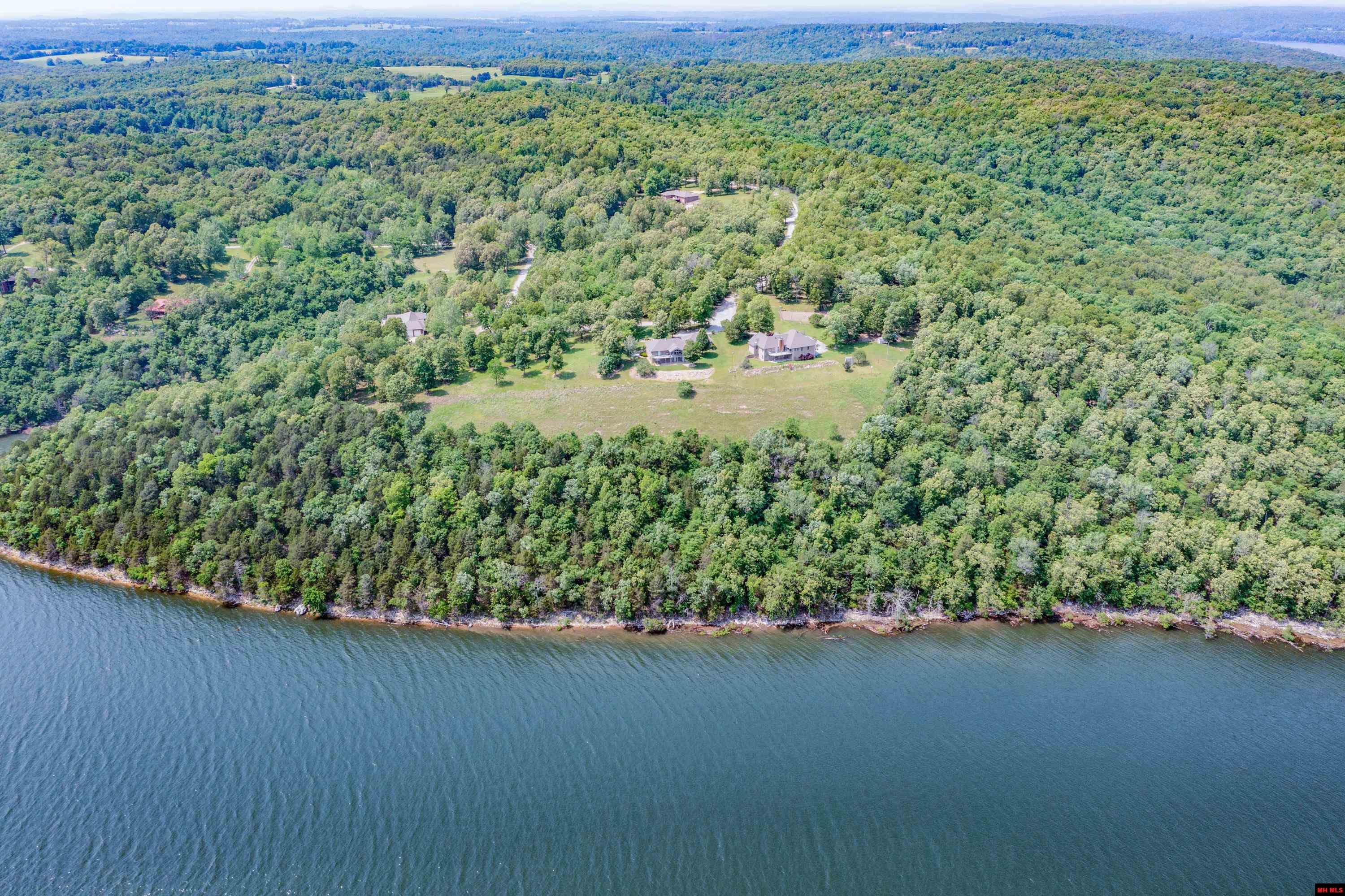877 LAKE POINT BLUFF Clarkridge, AR