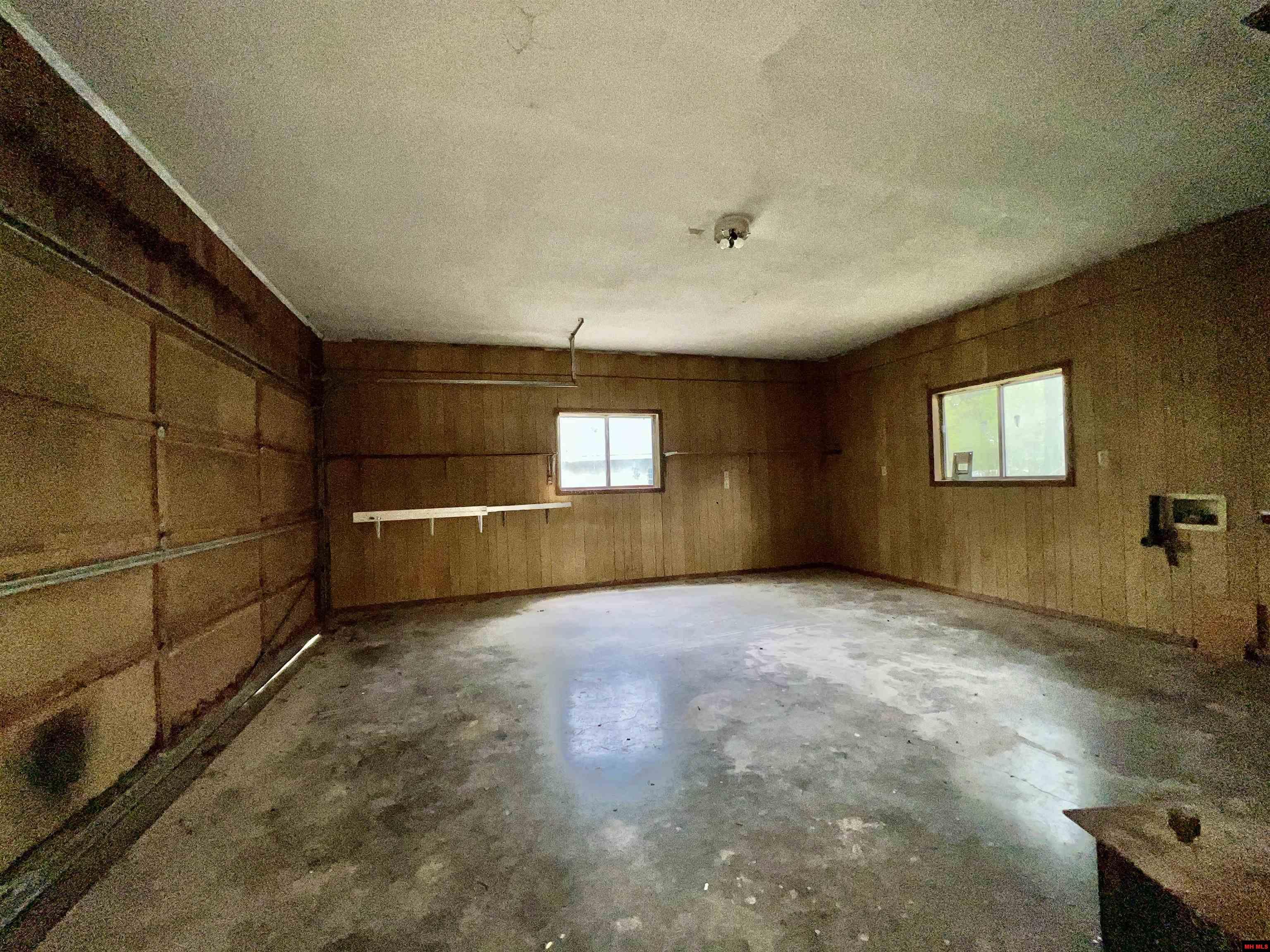 17 MENOMINNEE DRIVE Cherokee Village, AR