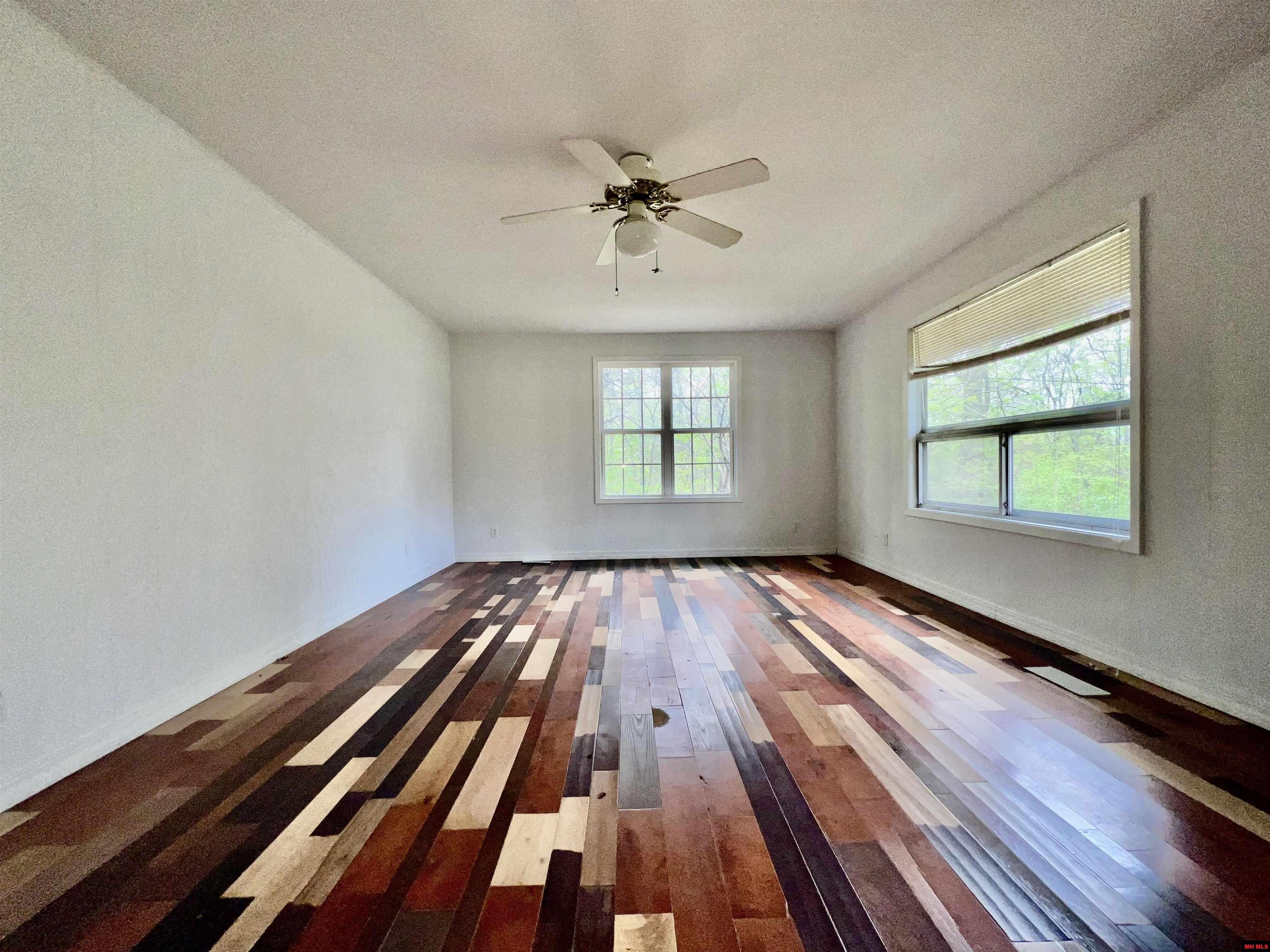 17 MENOMINNEE DRIVE Cherokee Village, AR