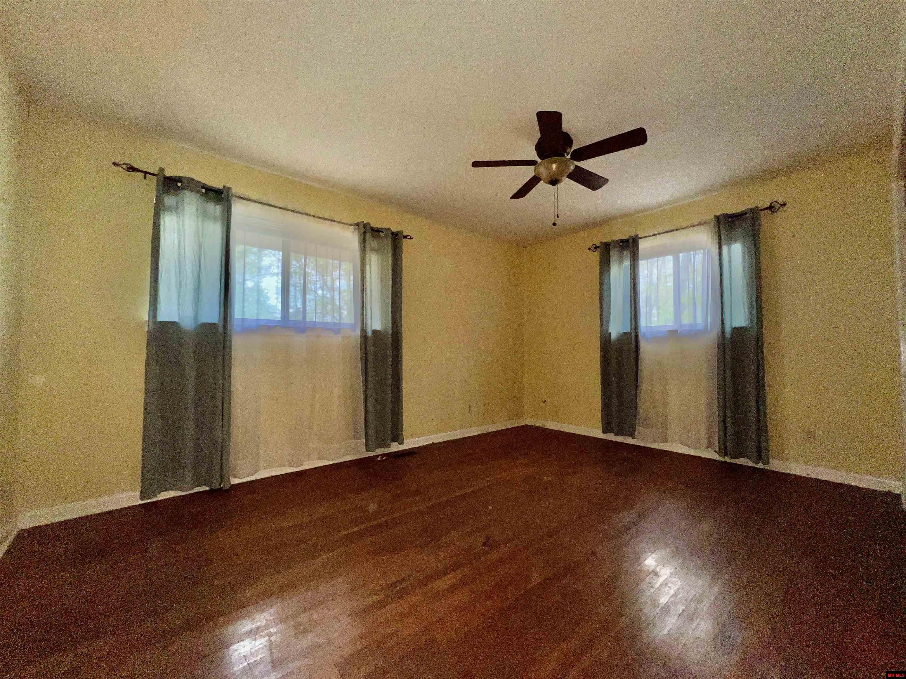 17 MENOMINNEE DRIVE Cherokee Village, AR