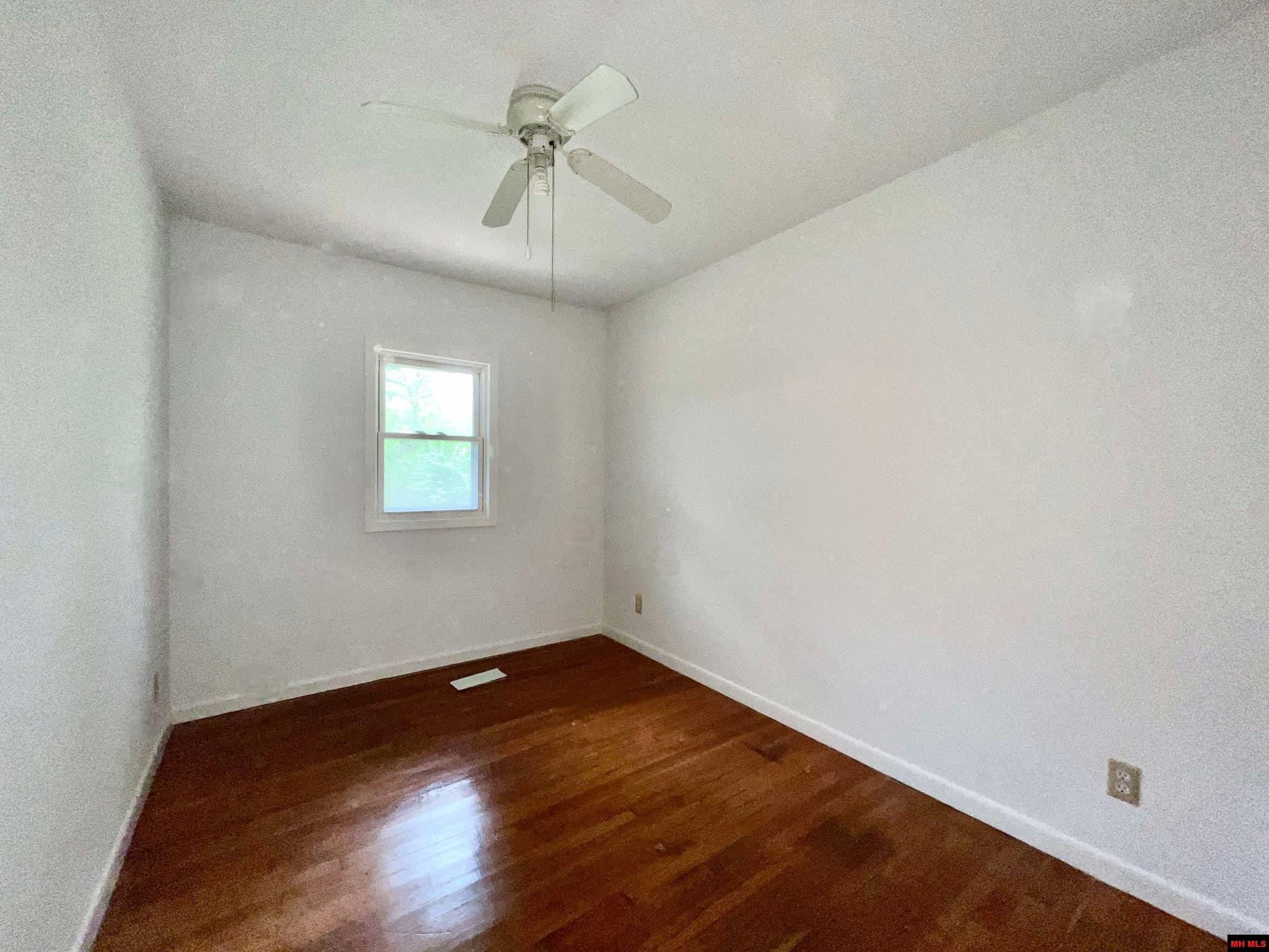 17 MENOMINNEE DRIVE Cherokee Village, AR
