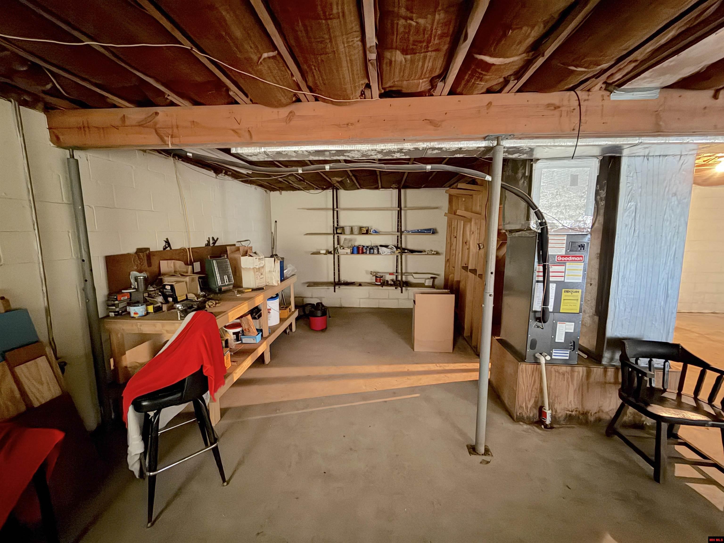 204 ROBIN HOOD LANE Horseshoe Bend, AR