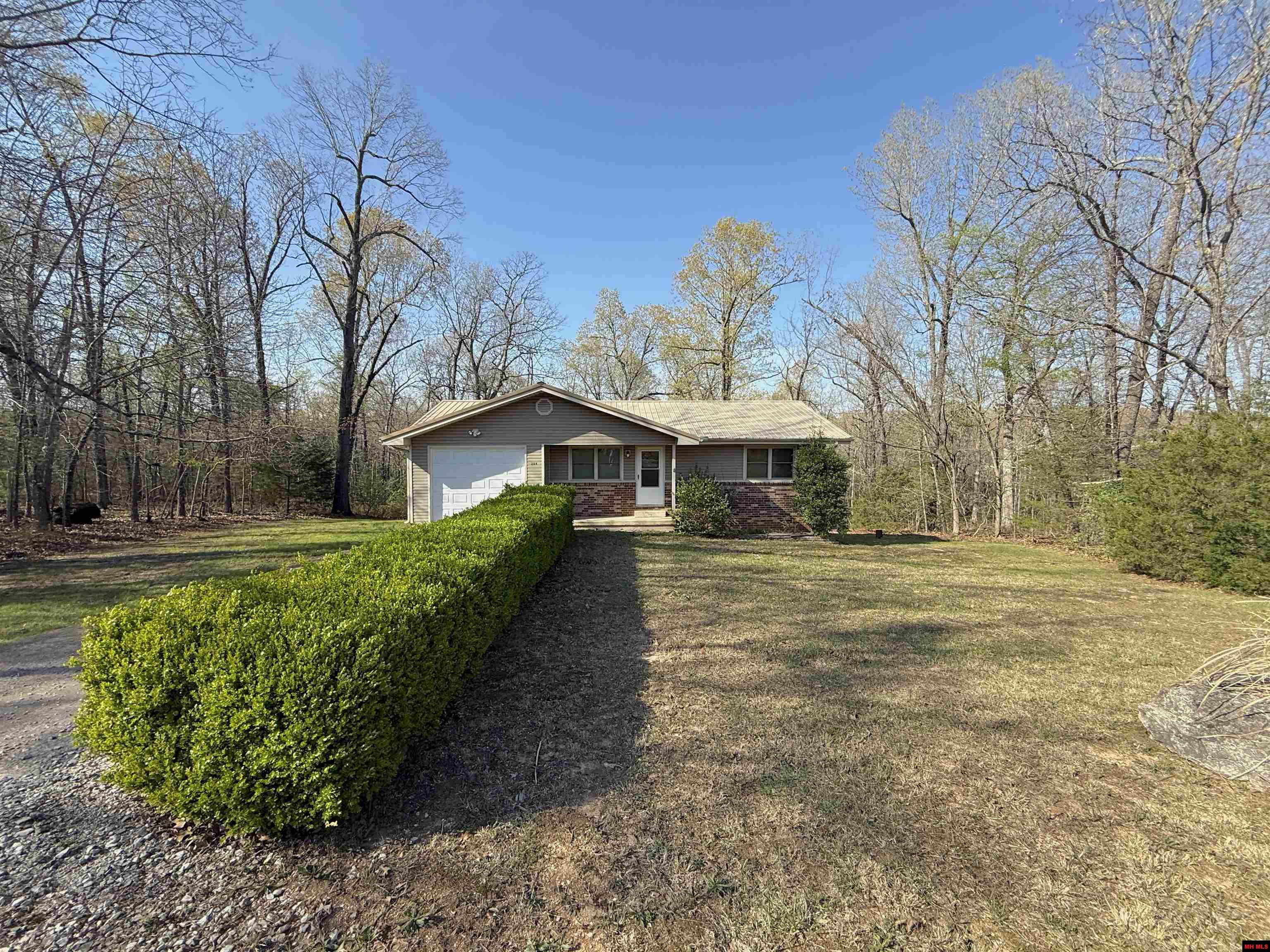 204 ROBIN HOOD LANE Horseshoe Bend, AR
