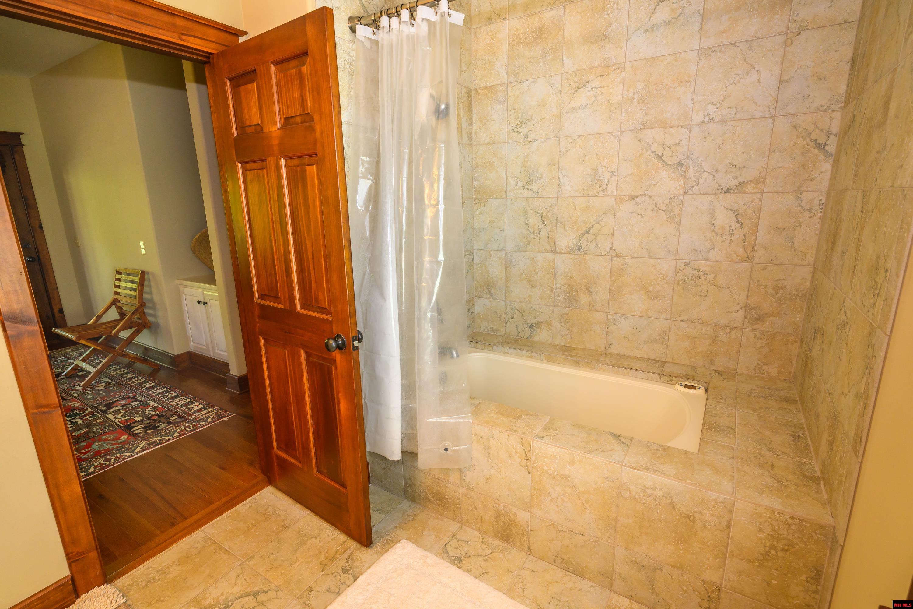 349 MCPHEARSON TERRACE Norfork, AR