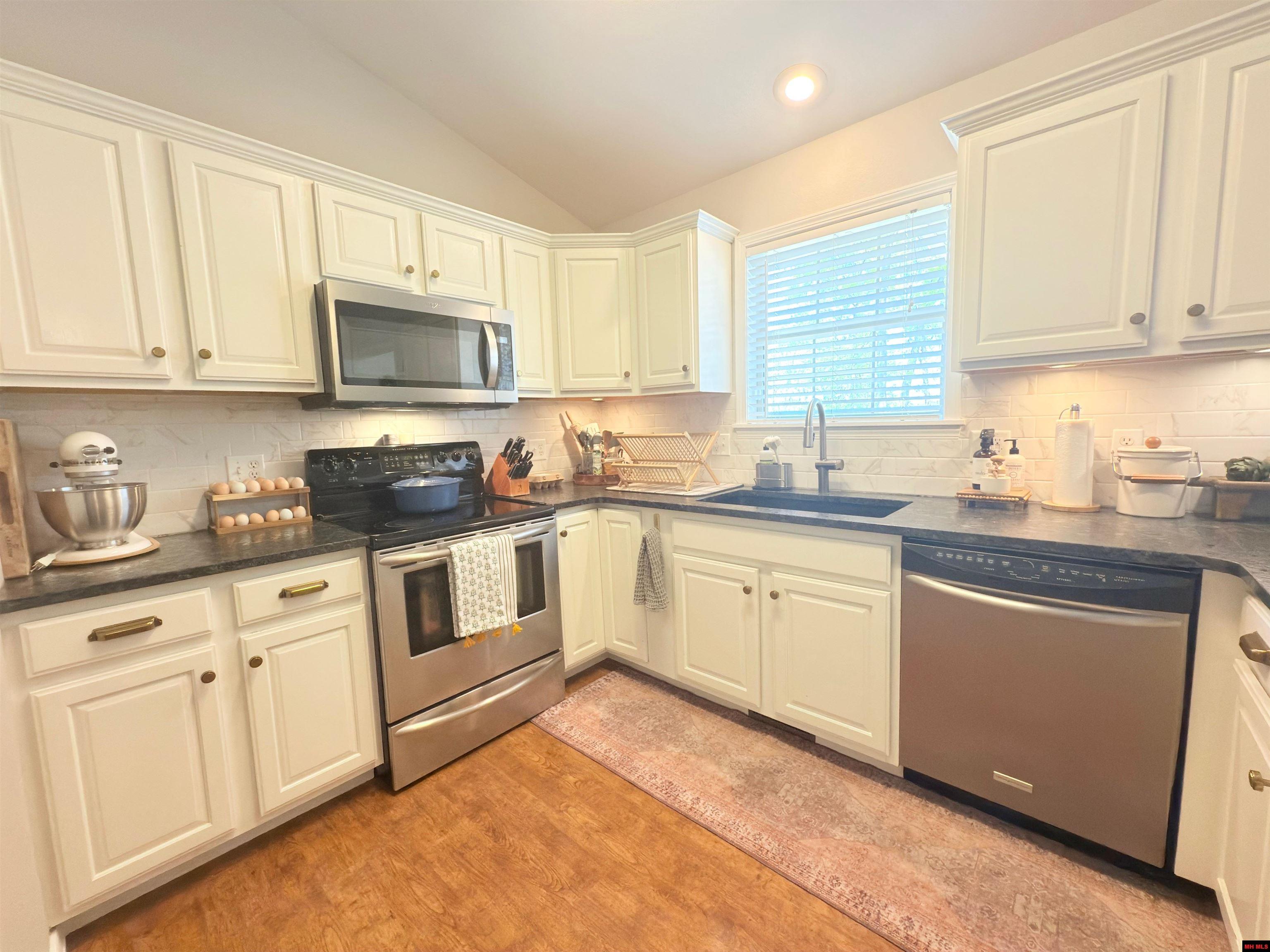 243 MAGNESS DRIVE Gassville, AR