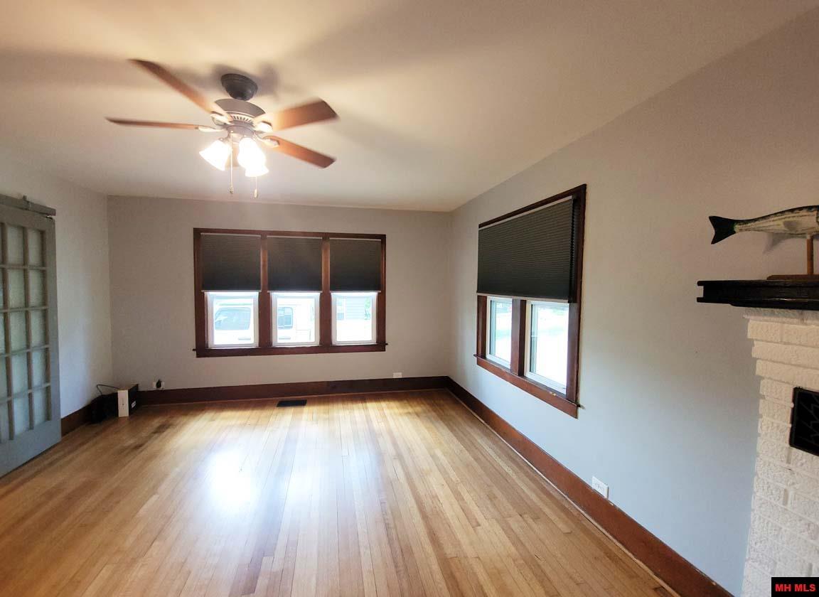 510 COMBS AVENUE Cotter, AR