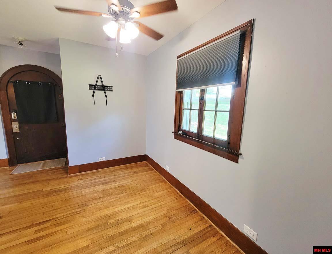 510 COMBS AVENUE Cotter, AR