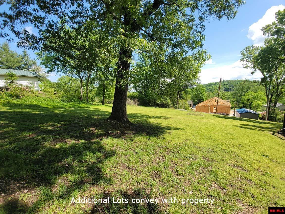 510 COMBS AVENUE Cotter, AR