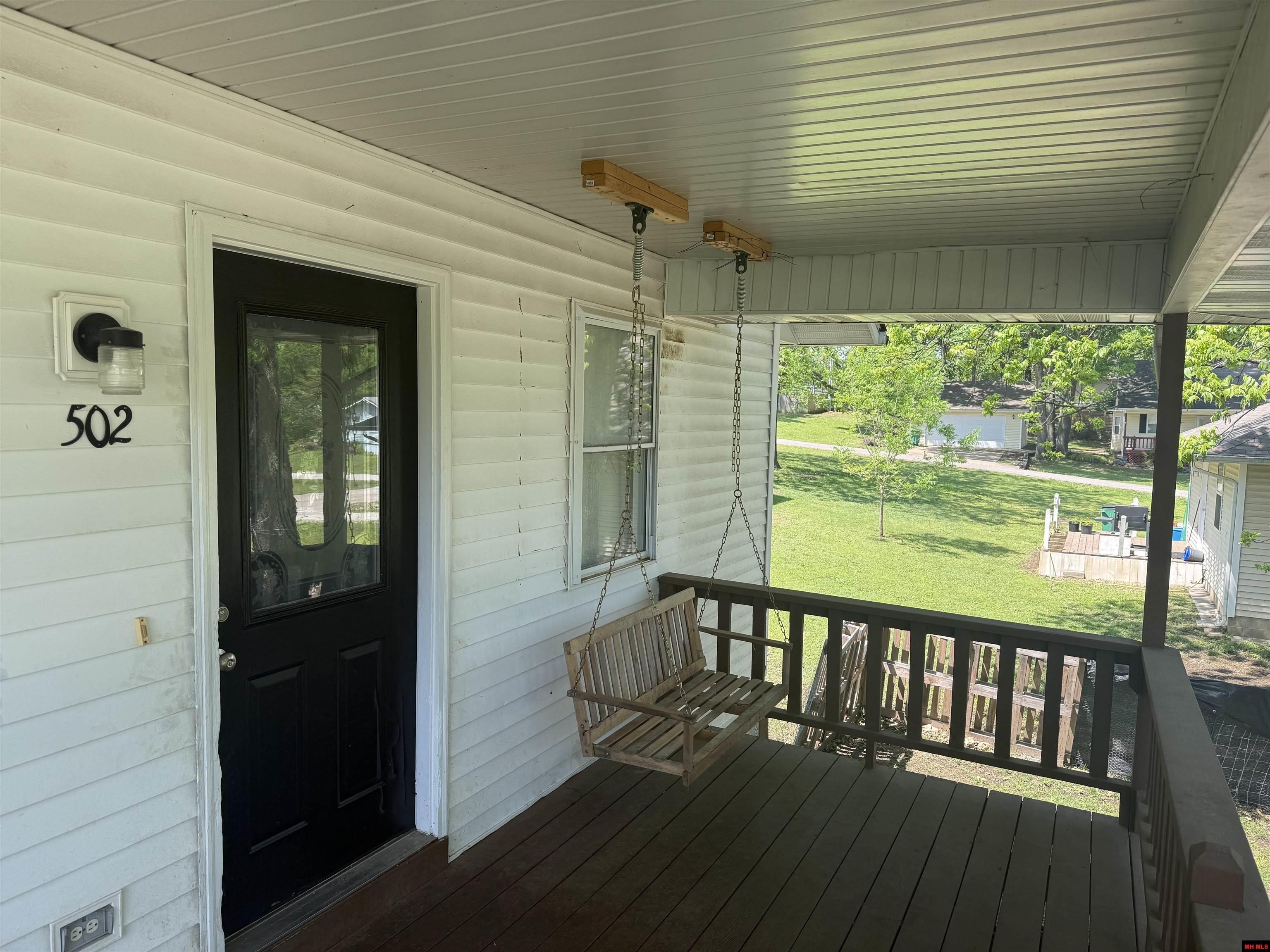 502 WALNUT STREET Flippin, AR