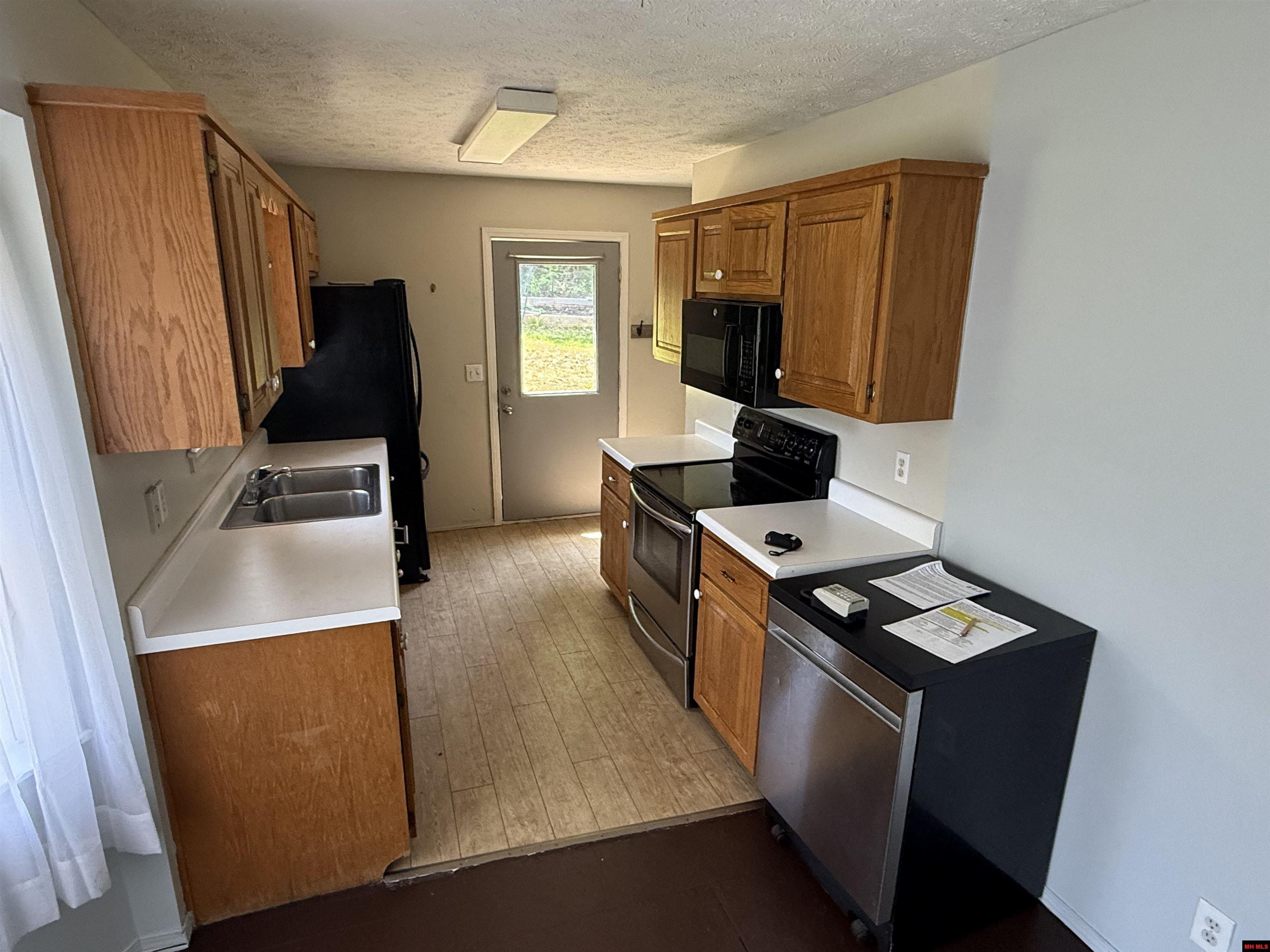 502 WALNUT STREET Flippin, AR