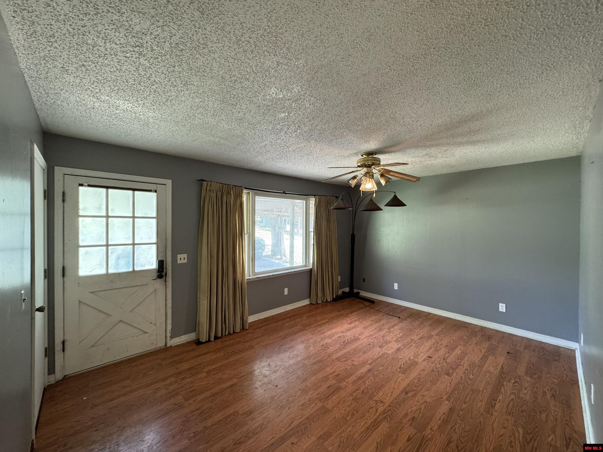 155 WALNUT CIRCLE Yellville, AR