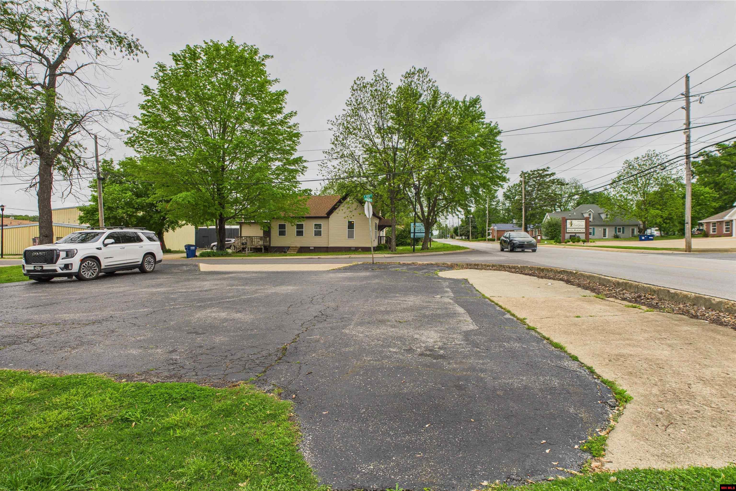 802 S COLLEGE STREET Mountain Home, AR