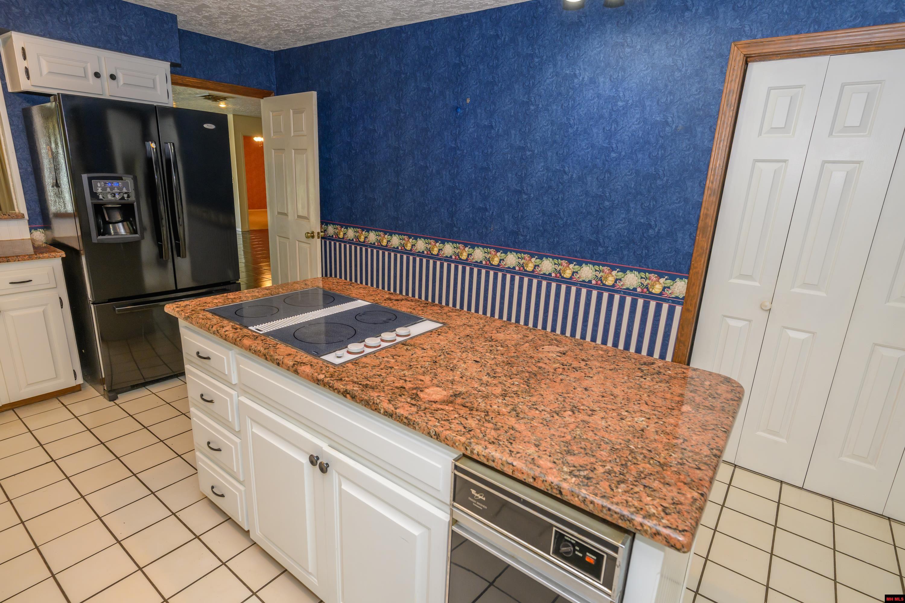 1301 PORTER LANE Mountain Home, AR