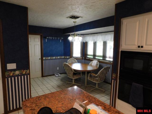 1301 PORTER LANE Mountain Home, AR