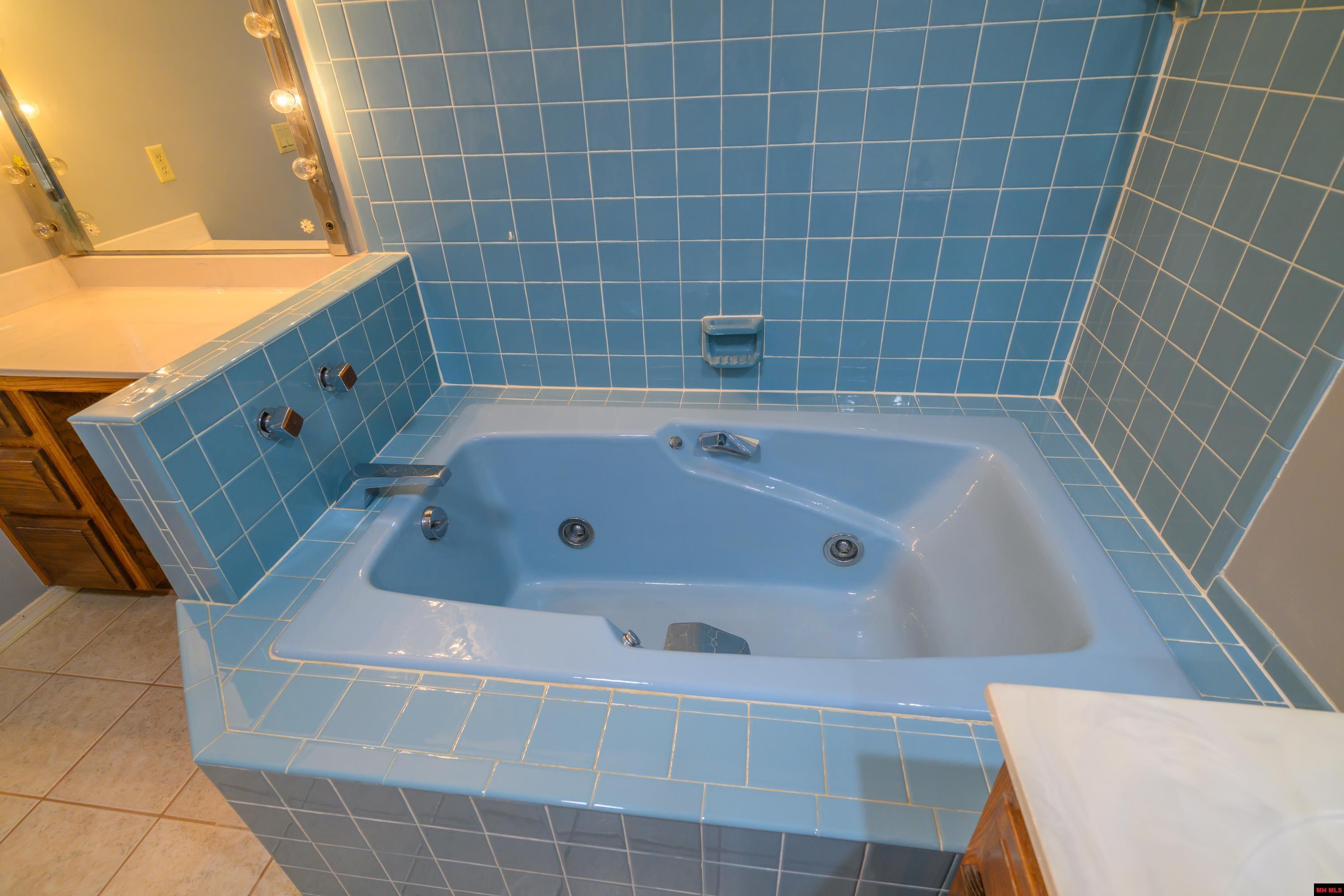 1301 PORTER LANE Mountain Home, AR