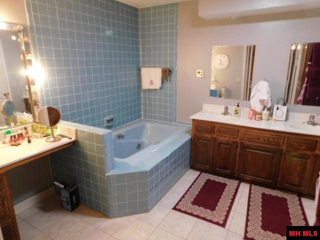 1301 PORTER LANE Mountain Home, AR