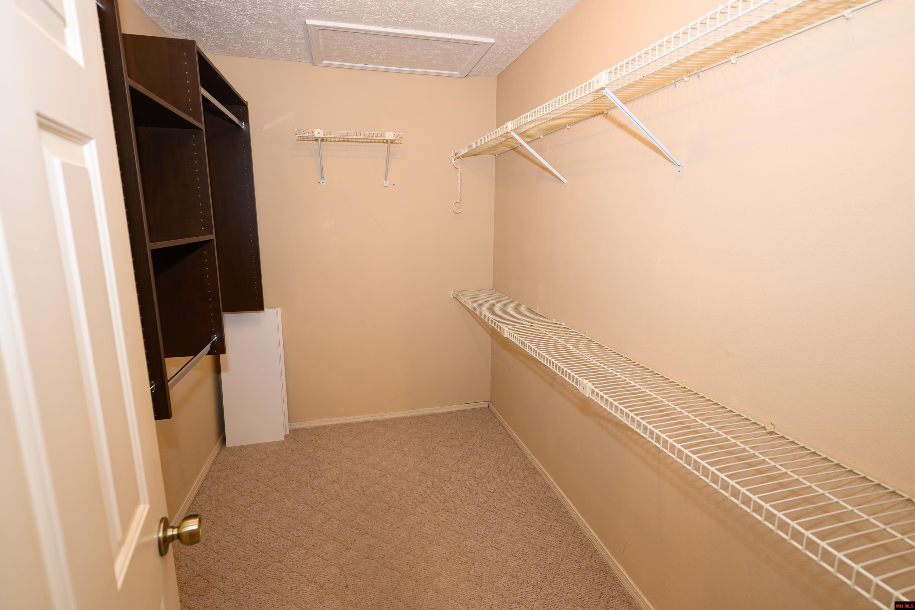 1301 PORTER LANE Mountain Home, AR