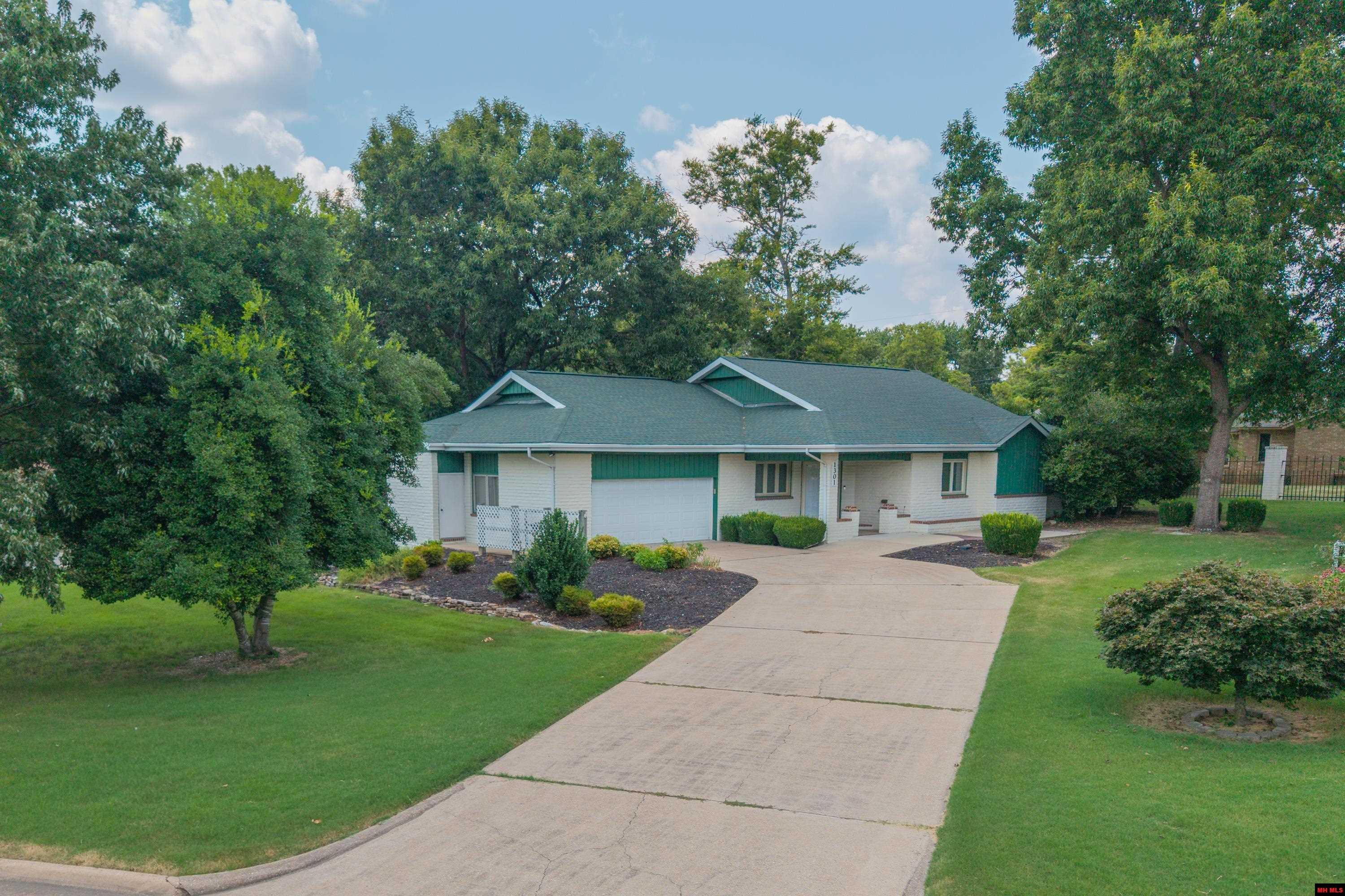 1301 PORTER LANE Mountain Home, AR