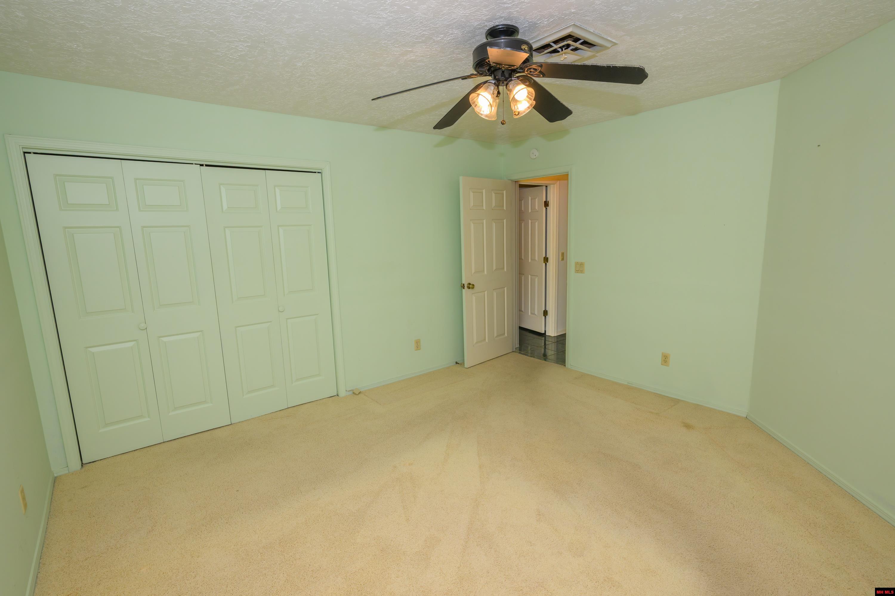 1301 PORTER LANE Mountain Home, AR