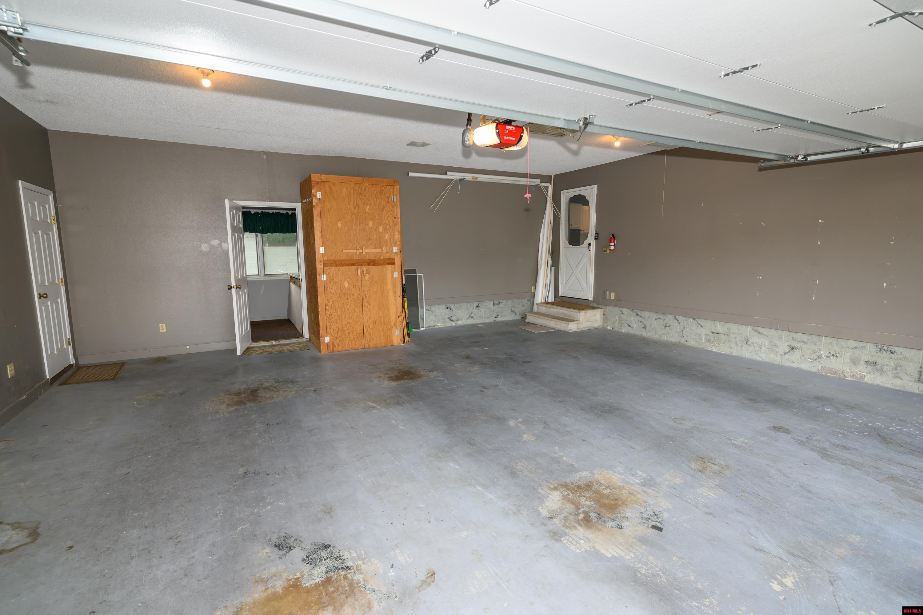 1301 PORTER LANE Mountain Home, AR