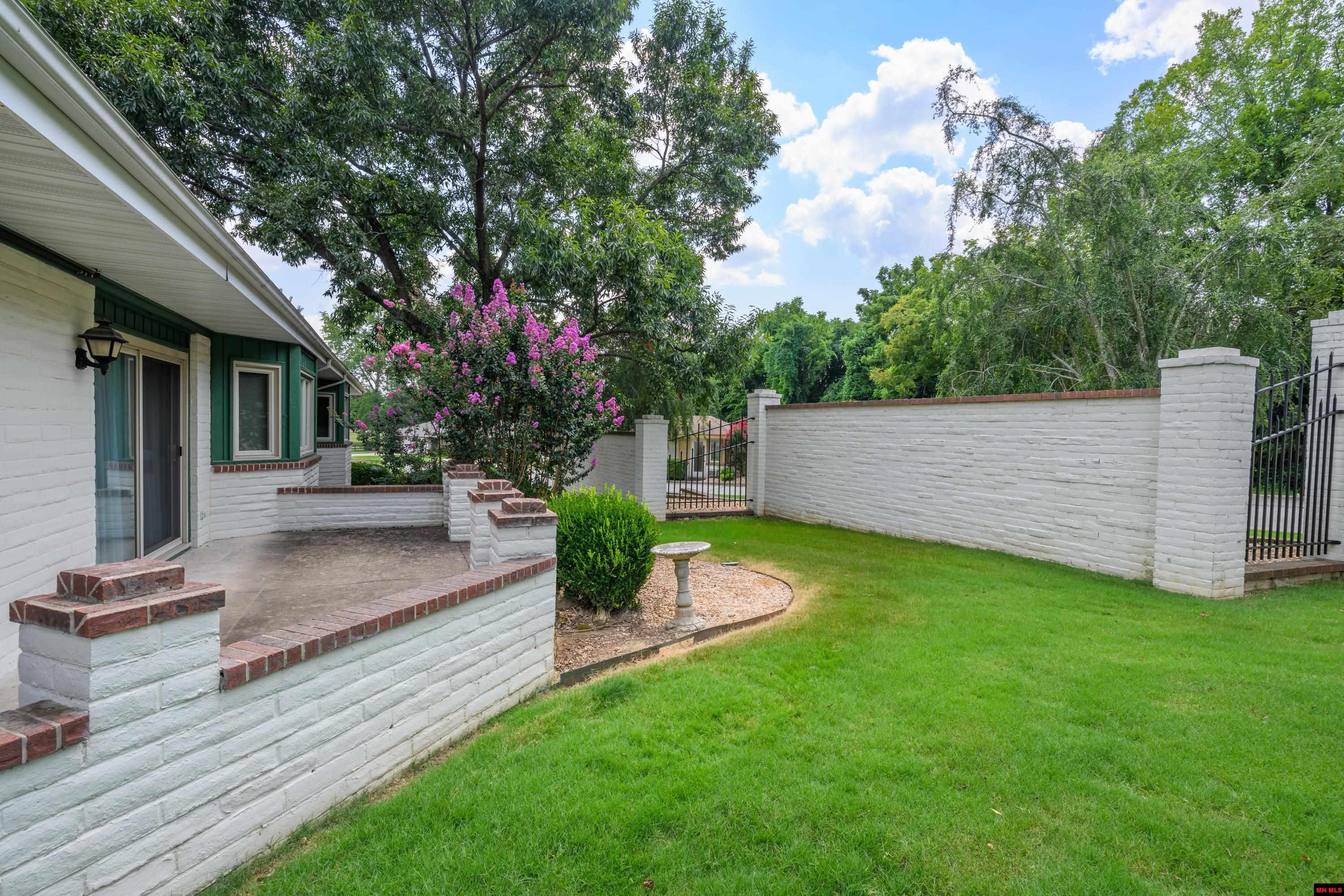 1301 PORTER LANE Mountain Home, AR