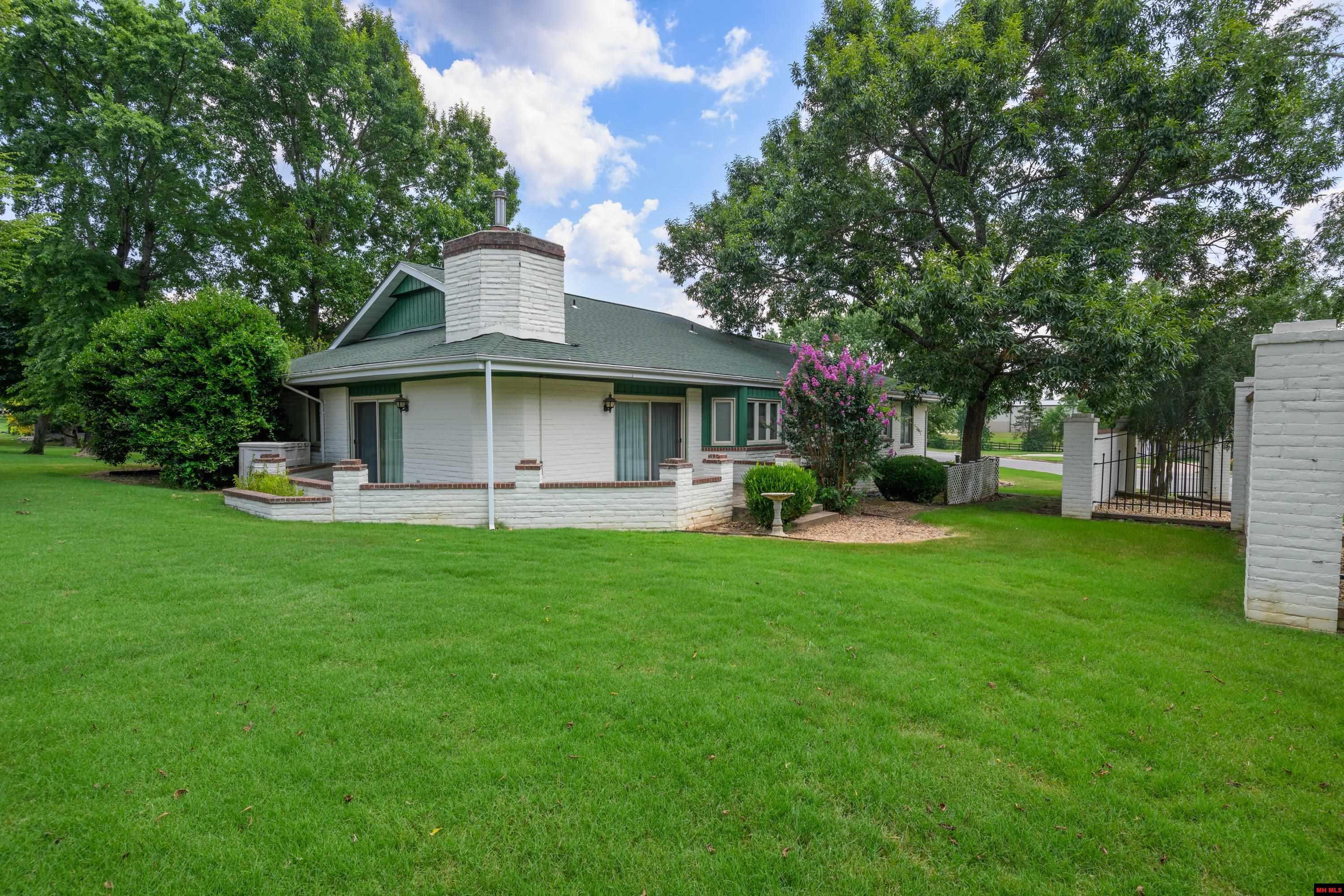 1301 PORTER LANE Mountain Home, AR