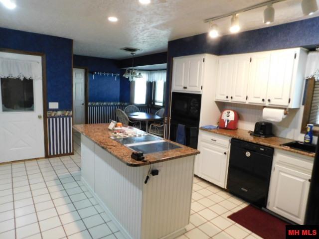 1301 PORTER LANE Mountain Home, AR