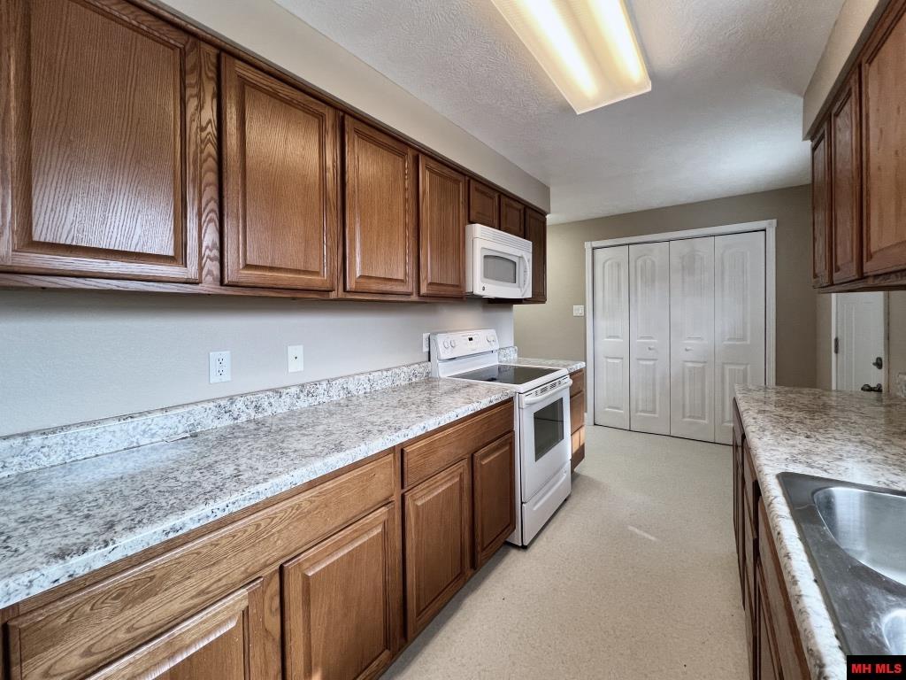 6392 HWY 62 WEST Gassville, AR
