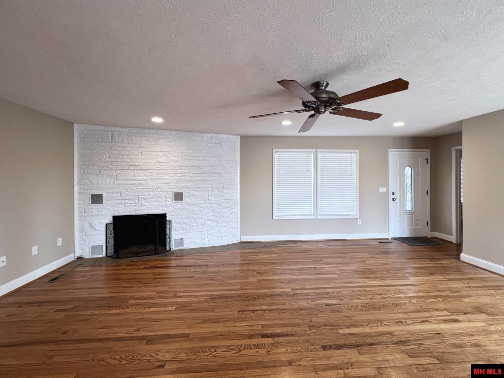 6392 HWY 62 WEST Gassville, AR