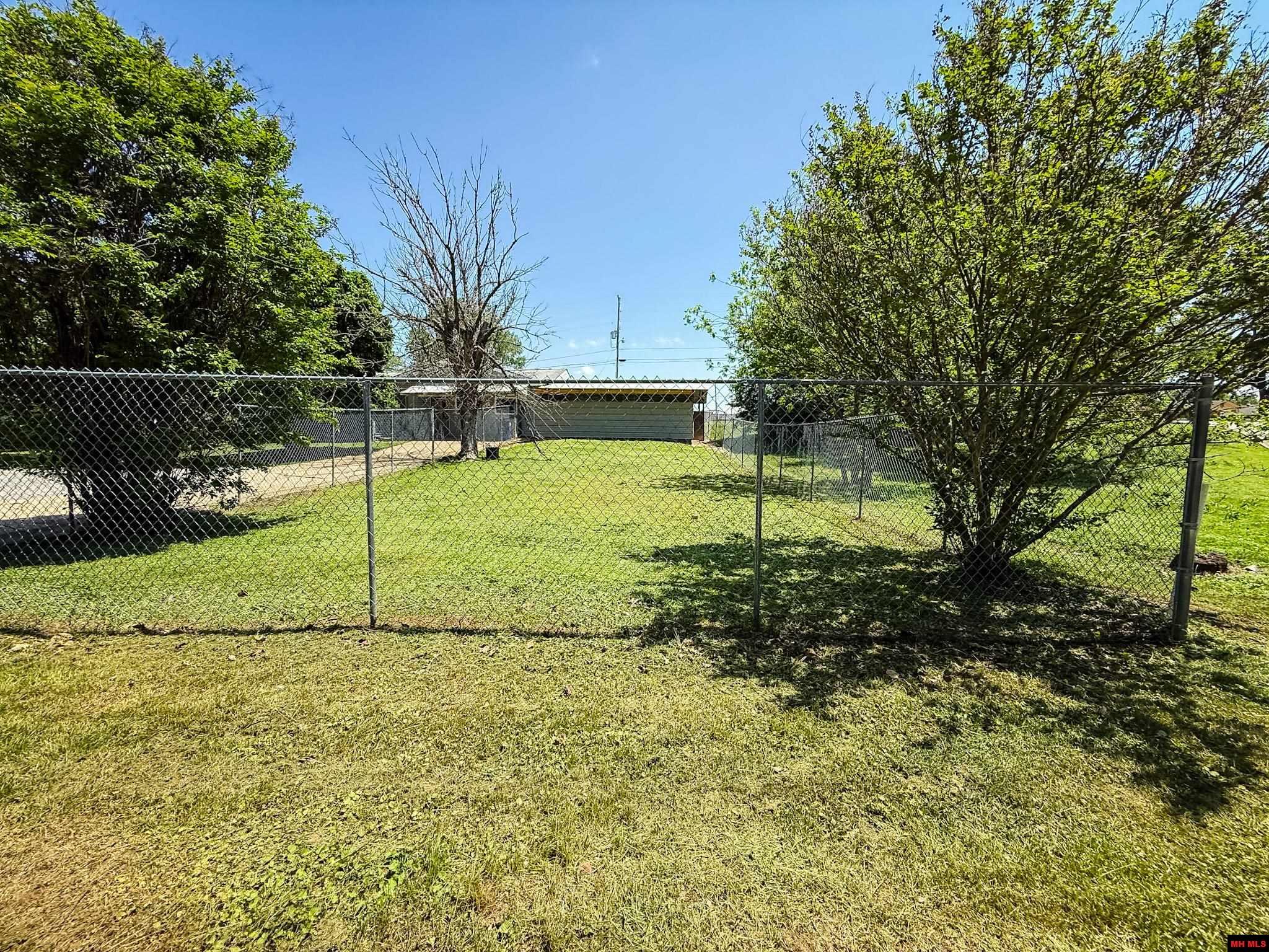 708 COOPER ESTATES DRIVE Mountain Home, AR 72653