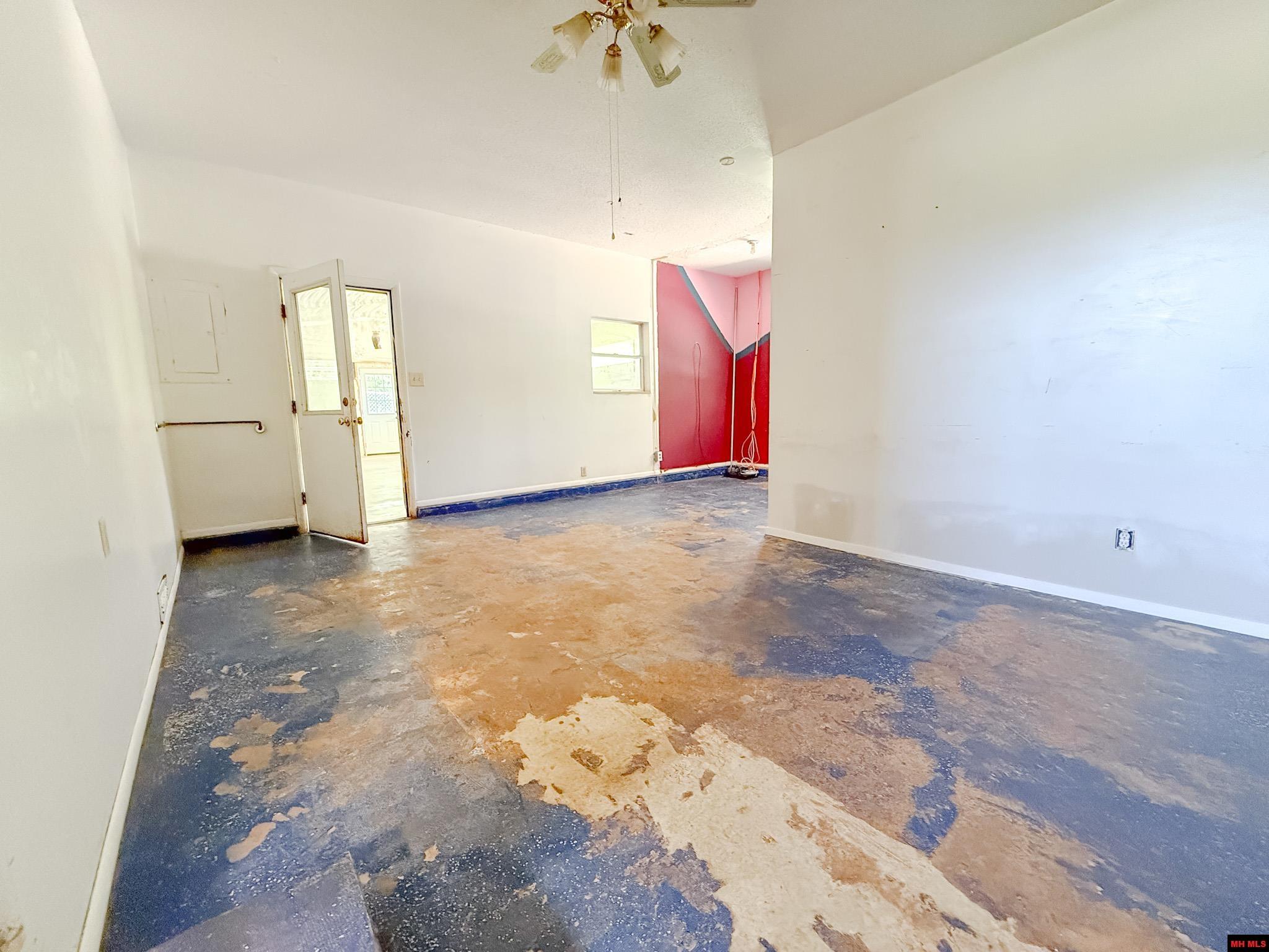 708 COOPER ESTATES DRIVE Mountain Home, AR 72653