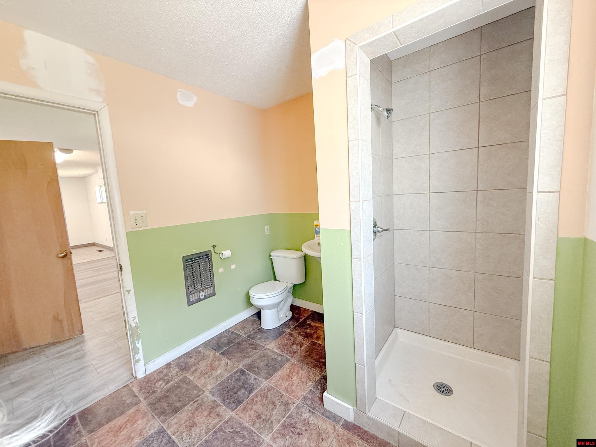 708 COOPER ESTATES DRIVE Mountain Home, AR 72653