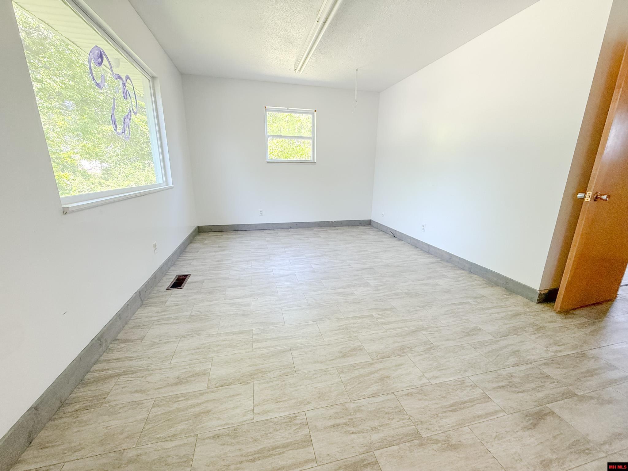 708 COOPER ESTATES DRIVE Mountain Home, AR 72653