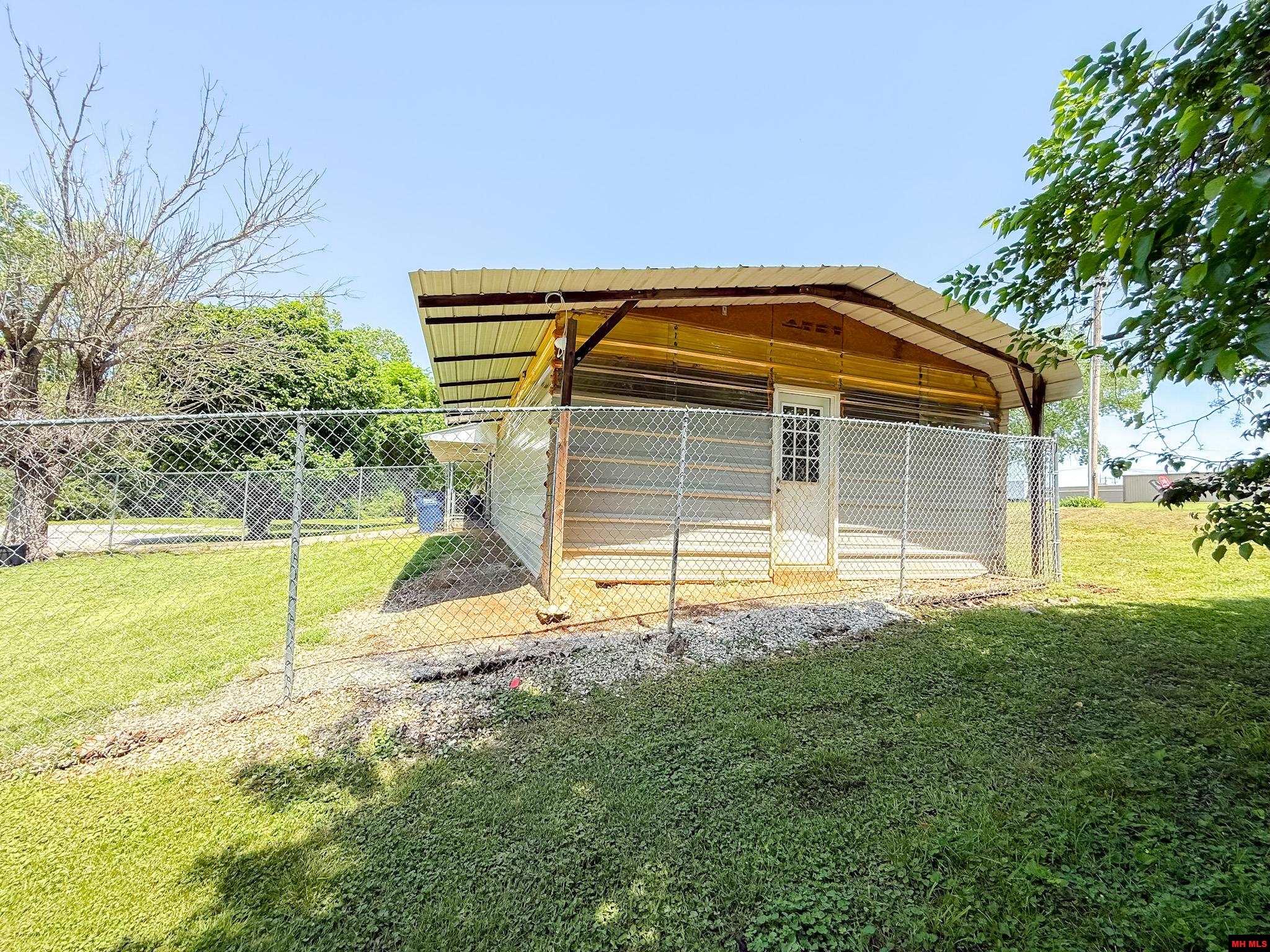 708 COOPER ESTATES DRIVE Mountain Home, AR 72653