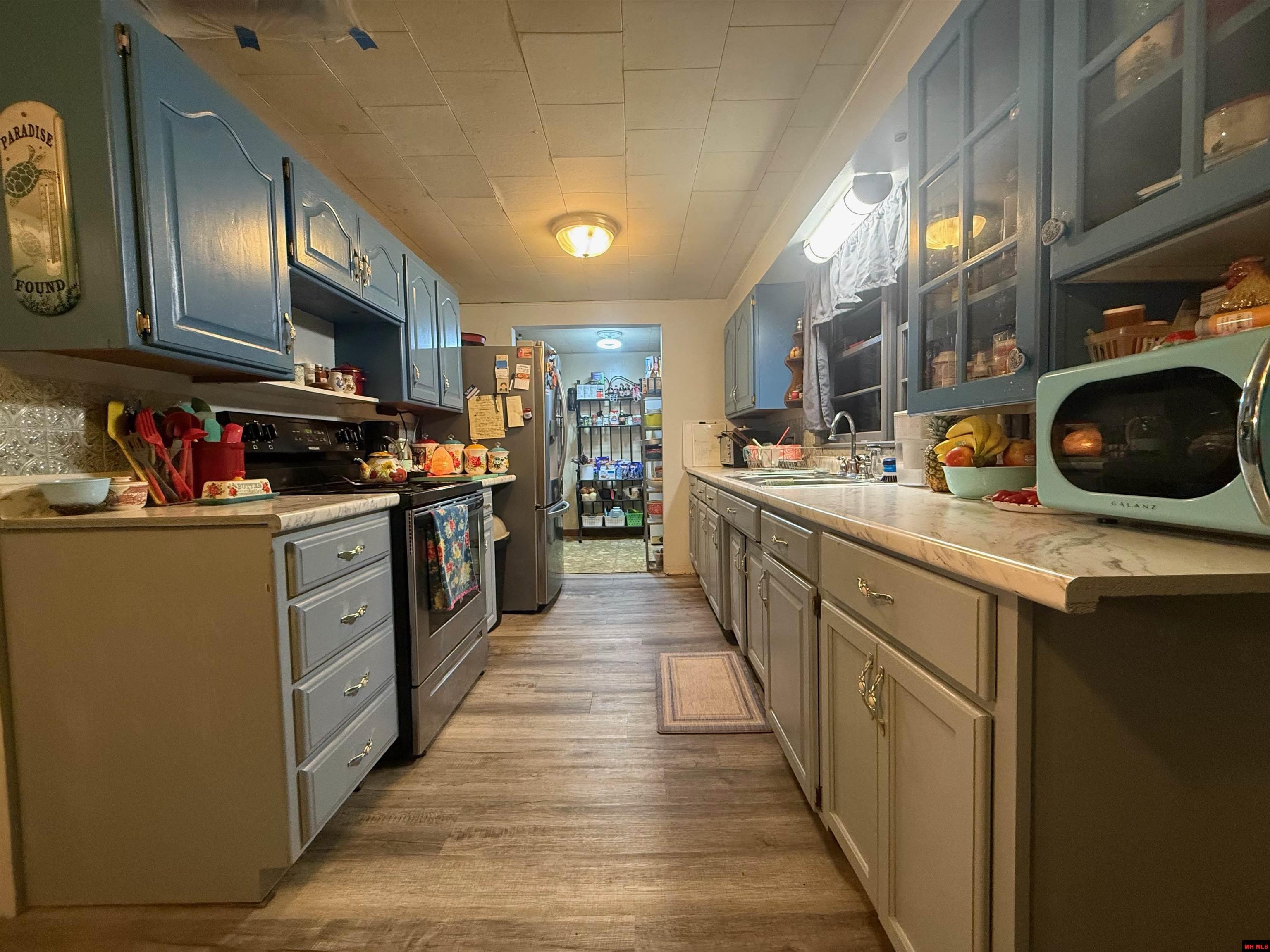218 SOUTH THAYER AVE West Plains, MO