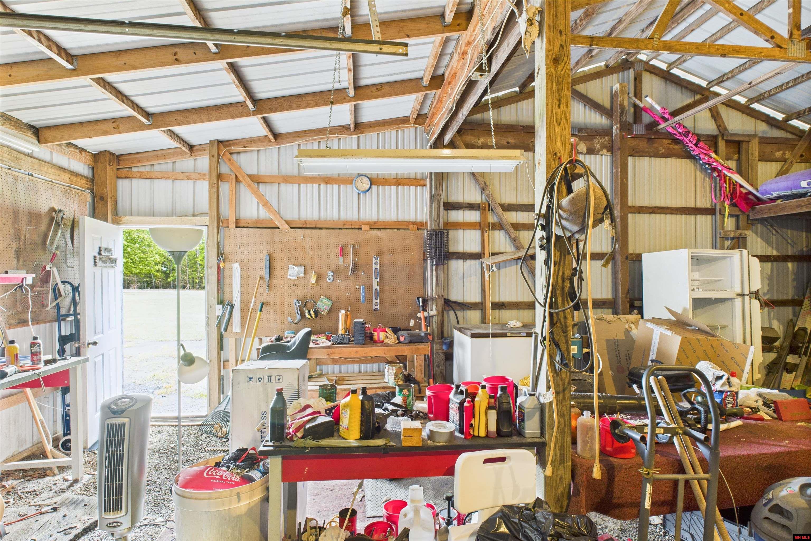 18 WINTER OAK DRIVE Elizabeth, AR 72531