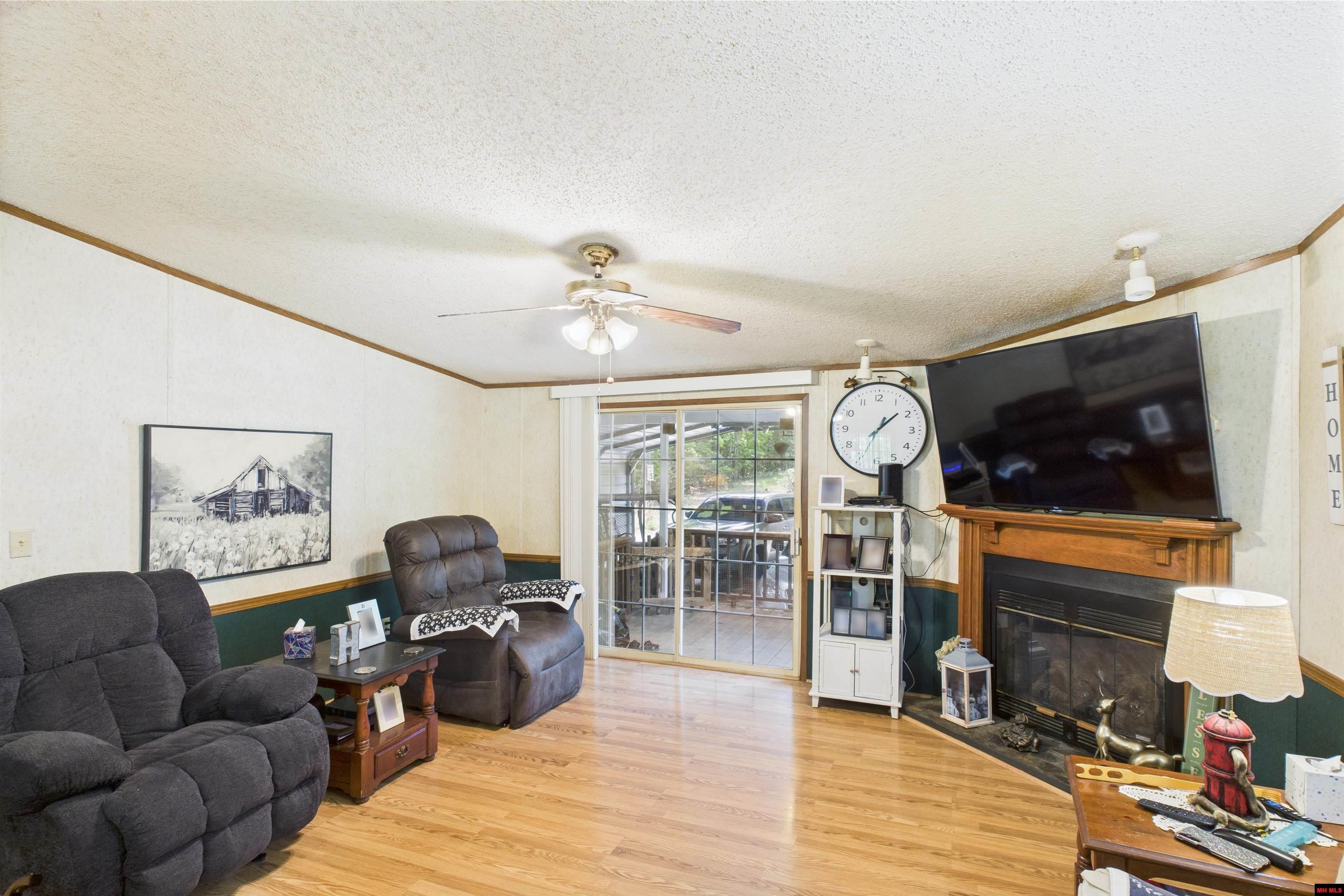 18 WINTER OAK DRIVE Elizabeth, AR 72531