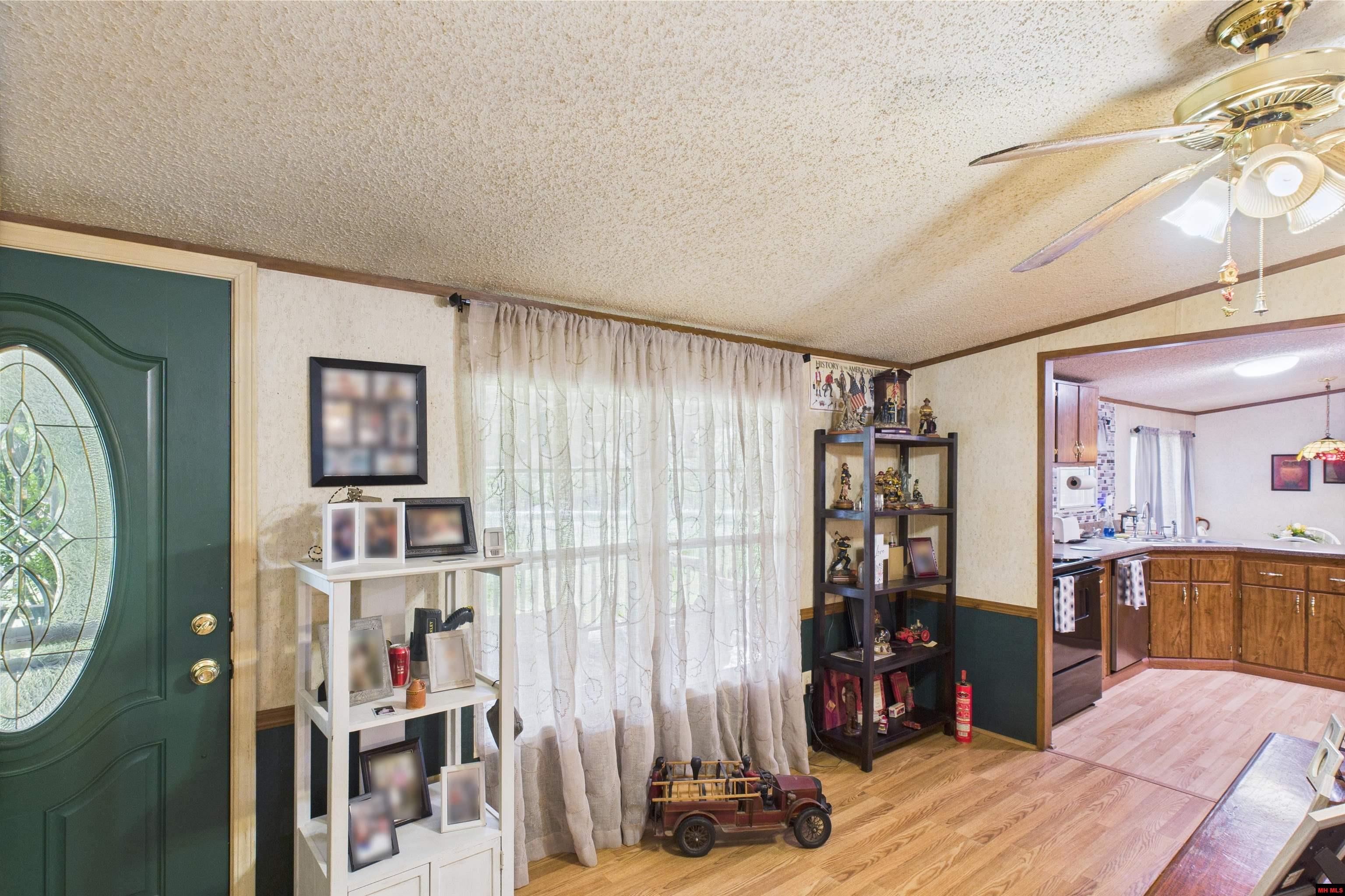 18 WINTER OAK DRIVE Elizabeth, AR 72531