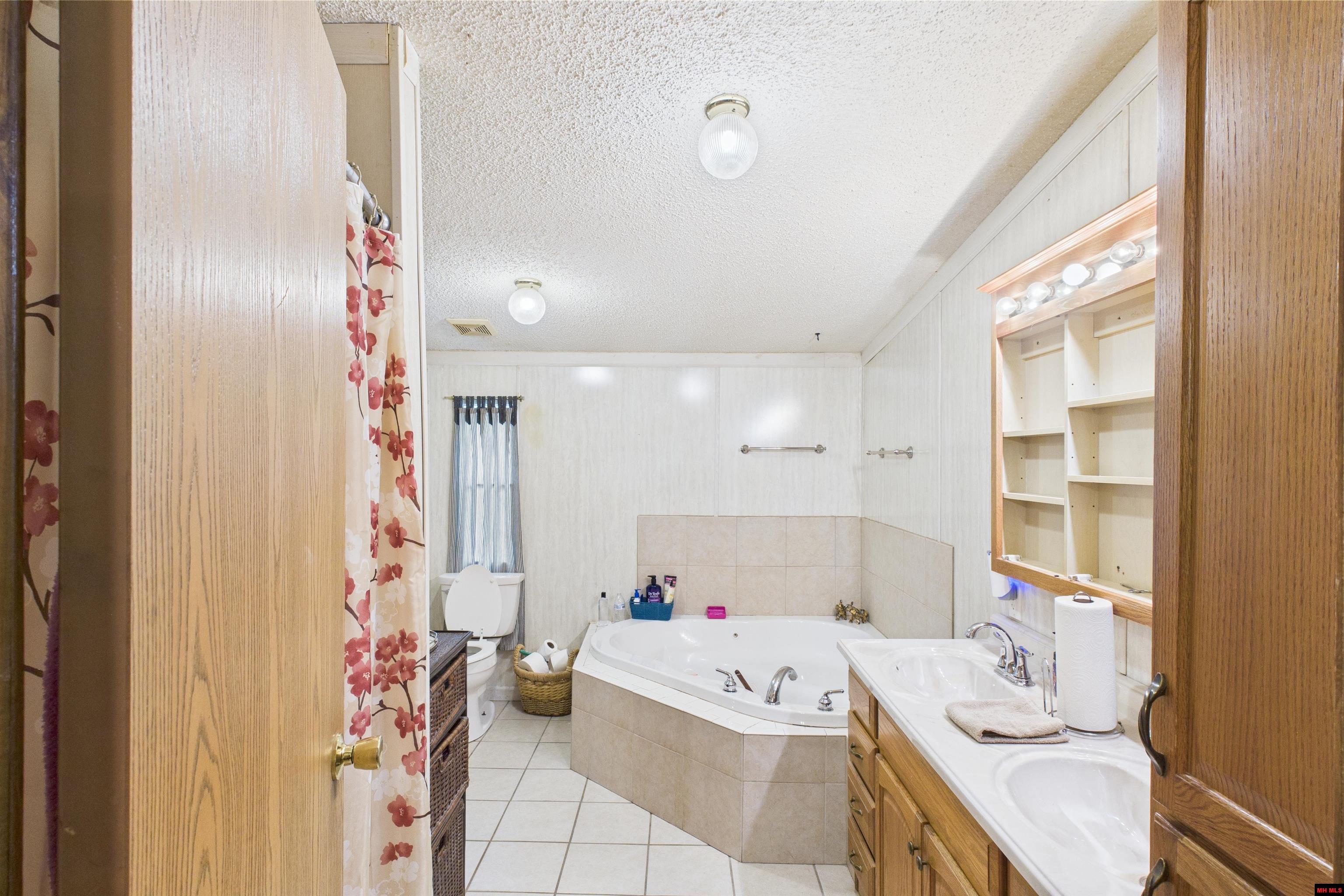 18 WINTER OAK DRIVE Elizabeth, AR 72531