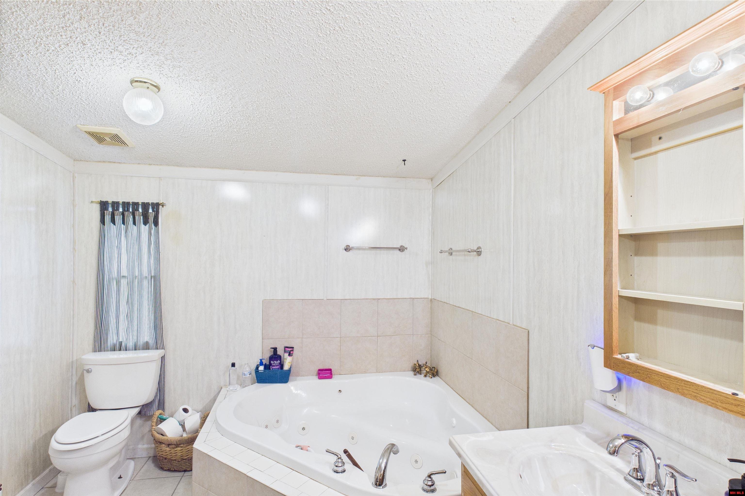 18 WINTER OAK DRIVE Elizabeth, AR 72531