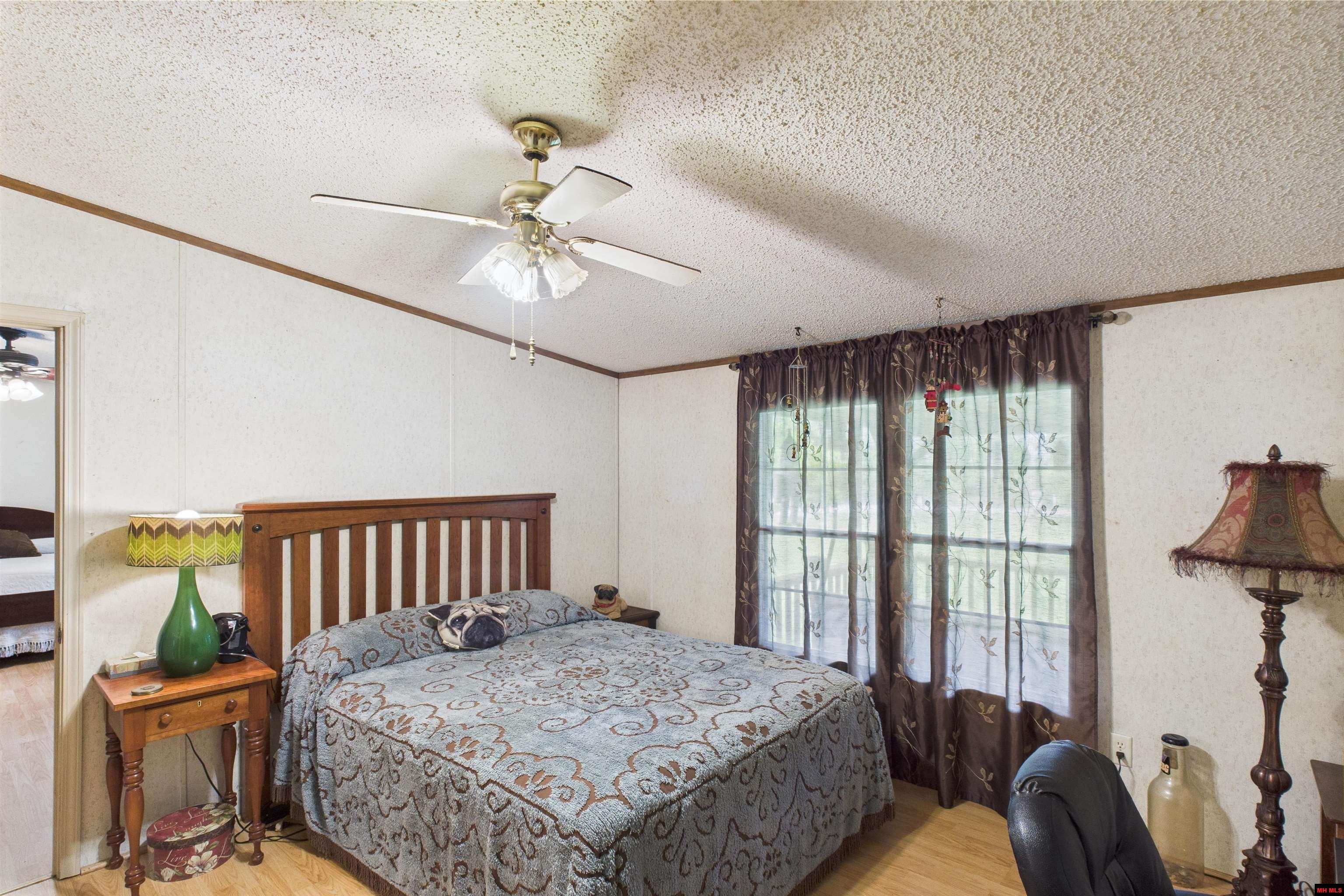 18 WINTER OAK DRIVE Elizabeth, AR 72531