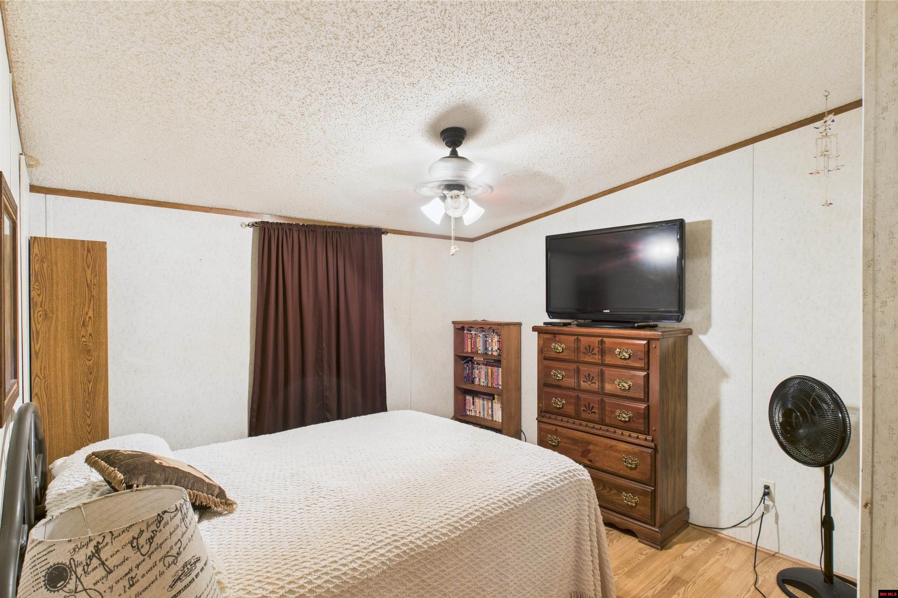 18 WINTER OAK DRIVE Elizabeth, AR 72531