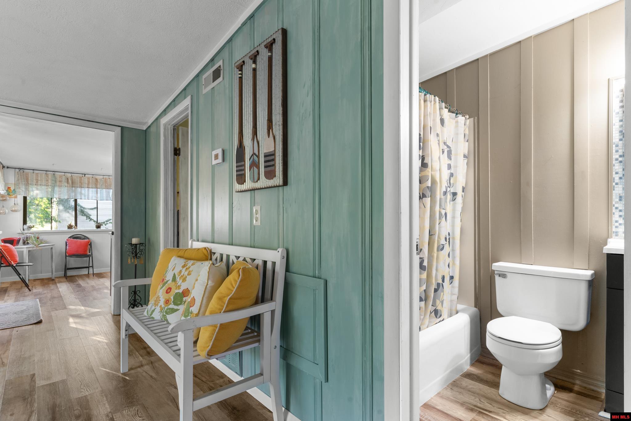 304 BROWNS BEACH ROAD Bull Shoals, AR 72619