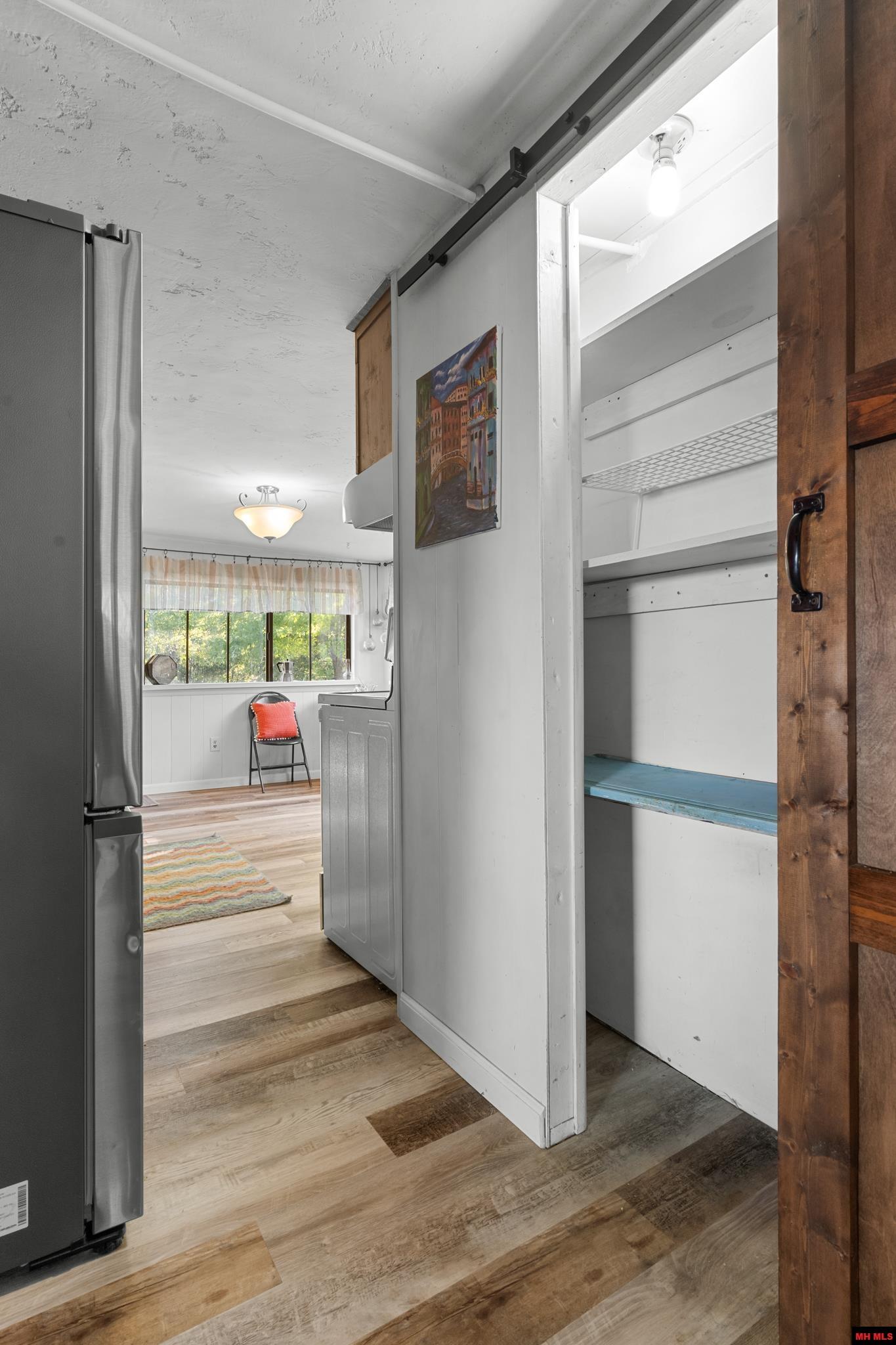 304 BROWNS BEACH ROAD Bull Shoals, AR 72619